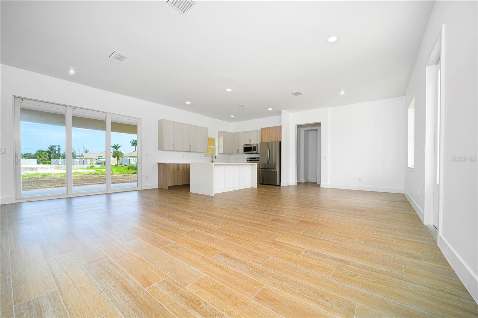 xx 15101 BRAINBRIDGE CIR, PORT CHARLOTTE, FL — photo 8