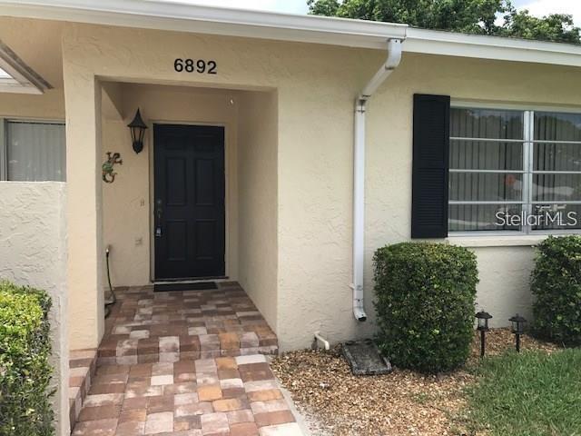 6892 W COUNTRY CLUB LN, SARASOTA, FL