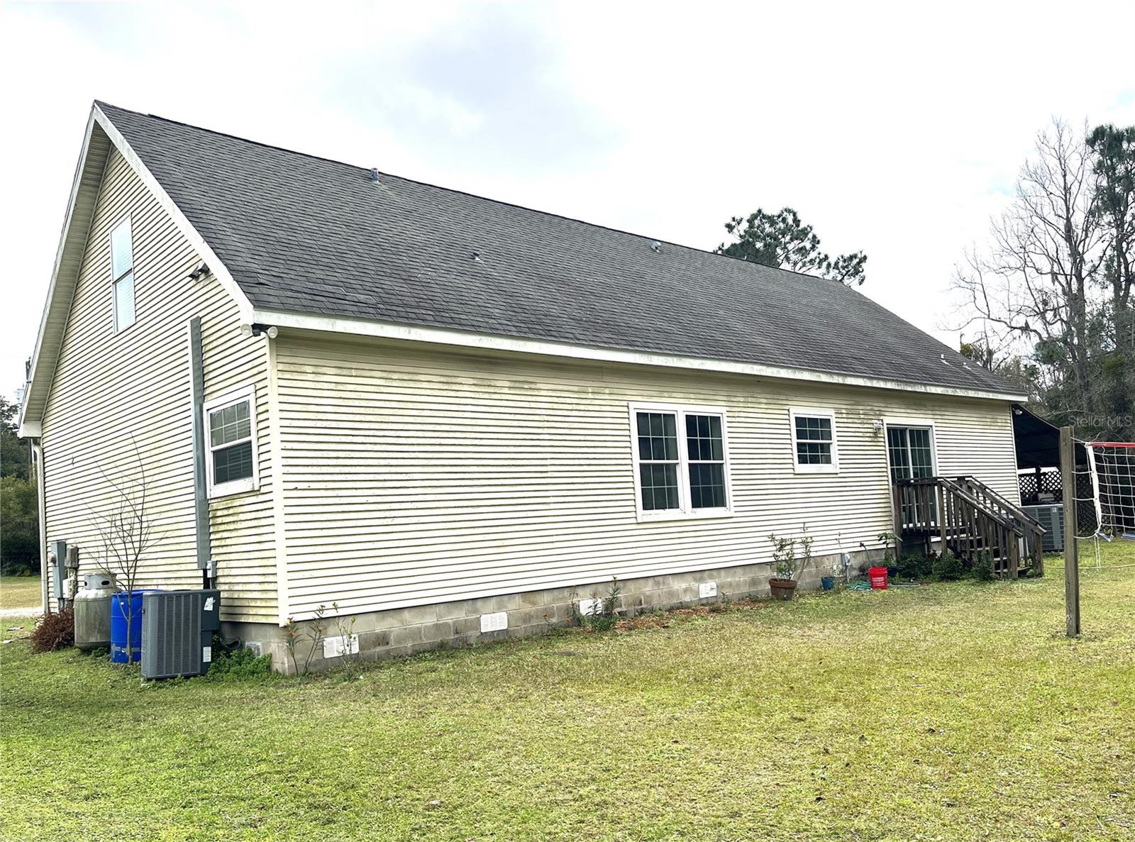 8529 KENTON RD, WESLEY CHAPEL, FL — photo 49