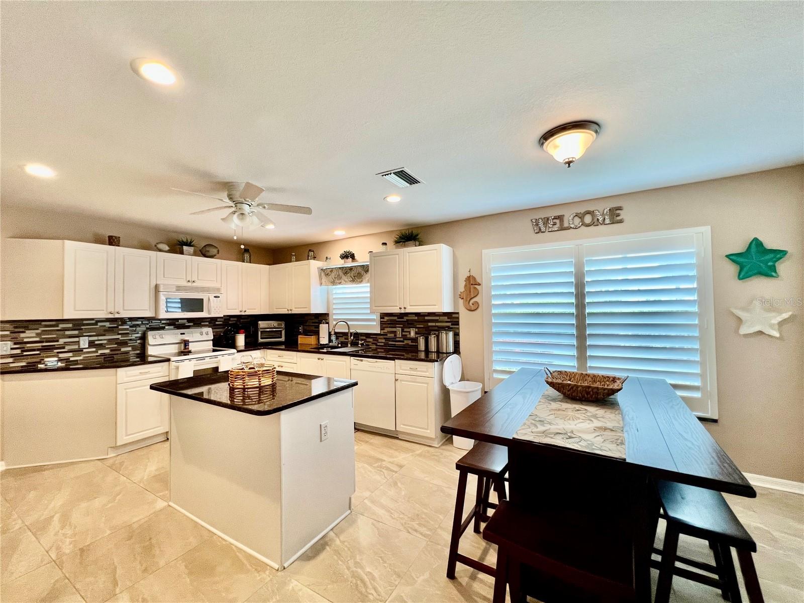 1010 ISLAMORADA BLVD, PUNTA GORDA, FL — photo 2