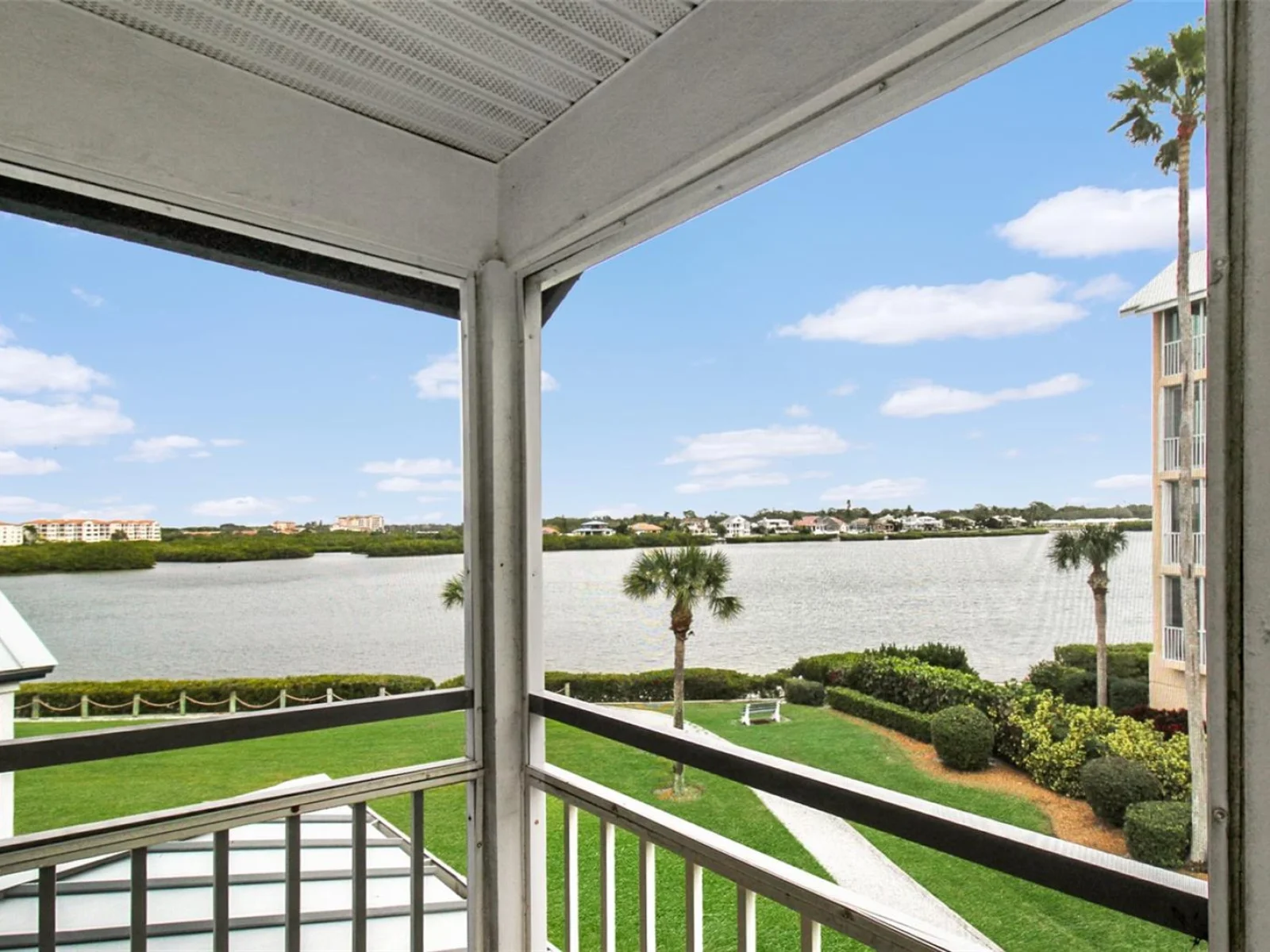 1366 SIESTA BAYSIDE DR #1366-F, SARASOTA, FL — photo 49