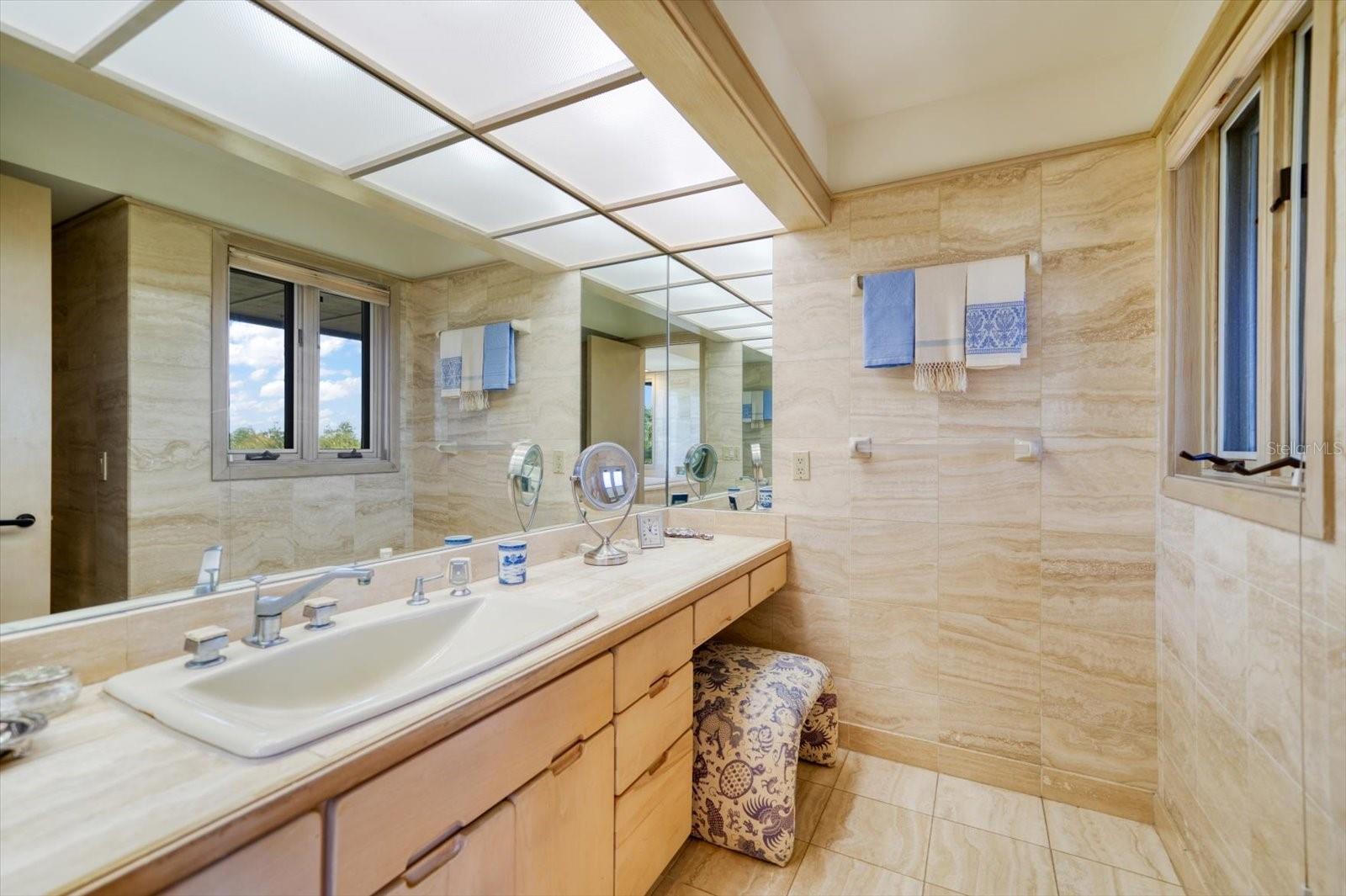 1198 MANDALAY PT, CLEARWATER, FL — photo 19