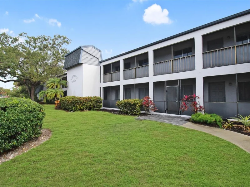 2124 N TAMIAMI TRL #101, SARASOTA, FL