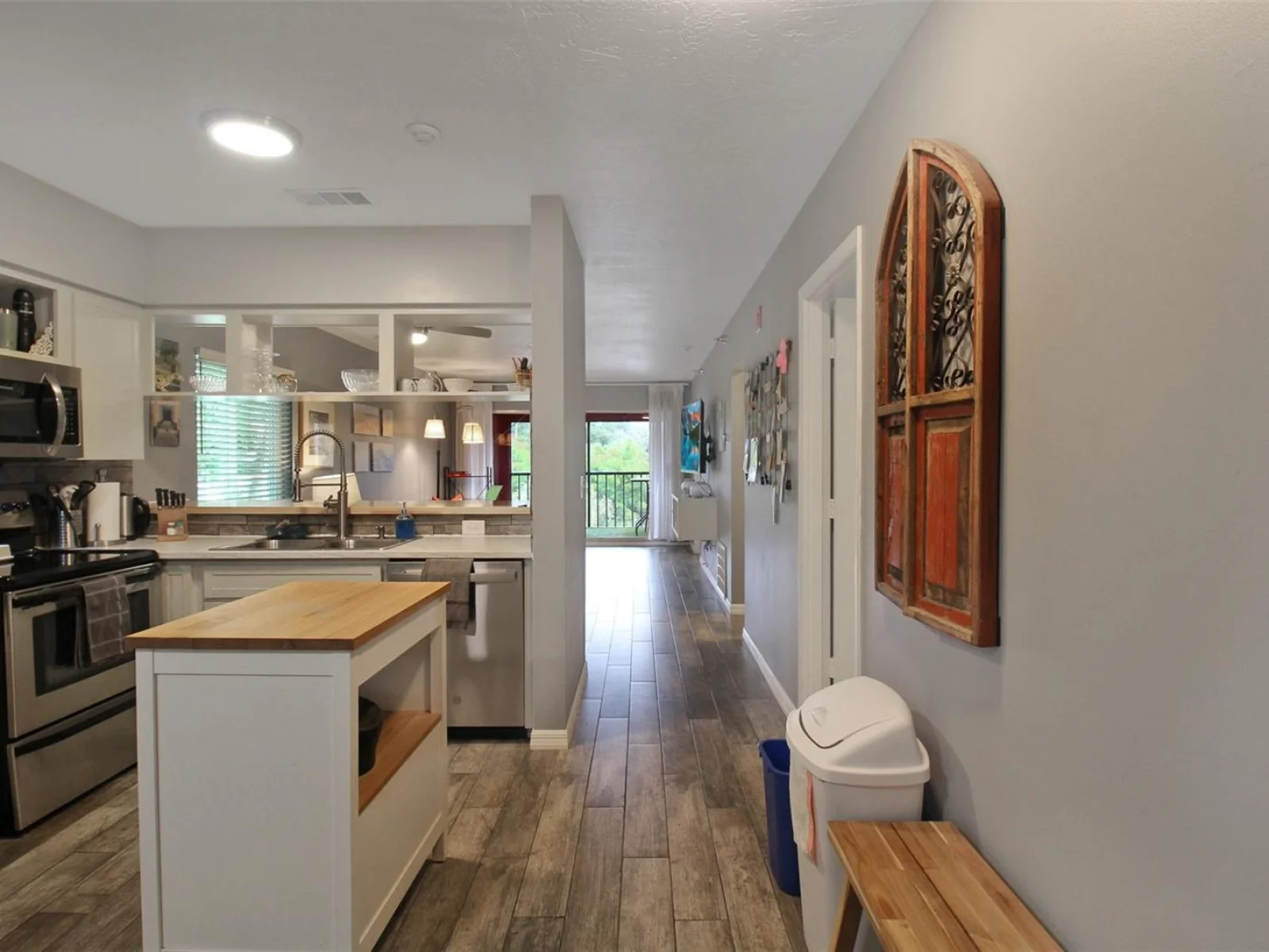 2124 N TAMIAMI TRL #101, SARASOTA, FL — photo 4