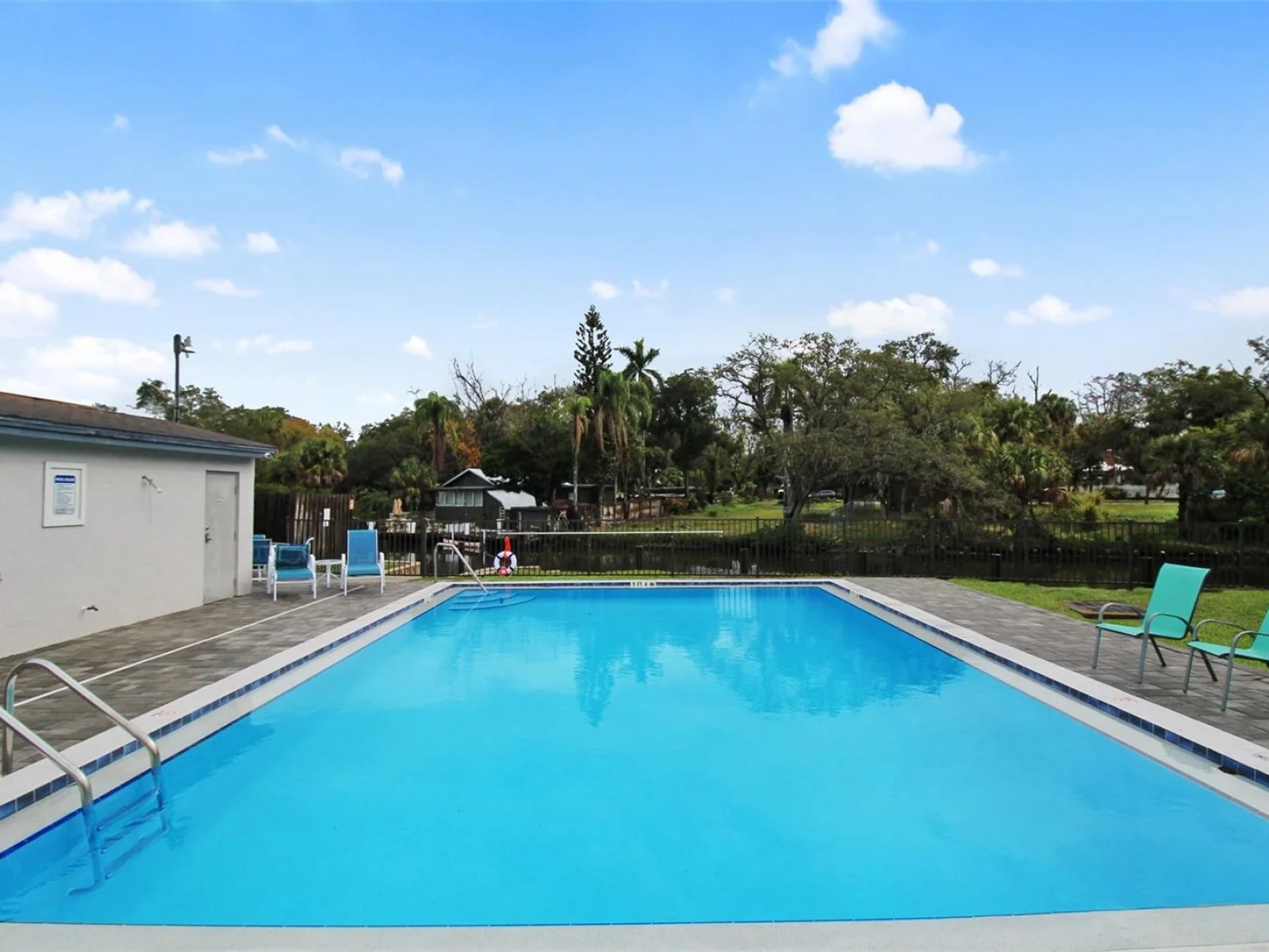 2124 N TAMIAMI TRL #101, SARASOTA, FL — photo 38