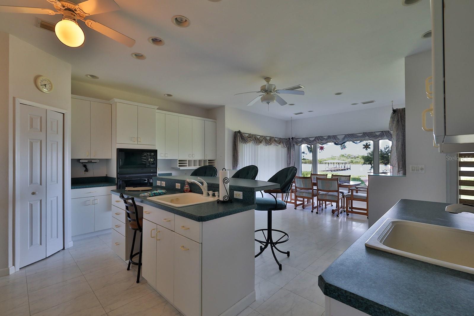 2437 SWORDFISH LN, EDGEWATER, FL — photo 8