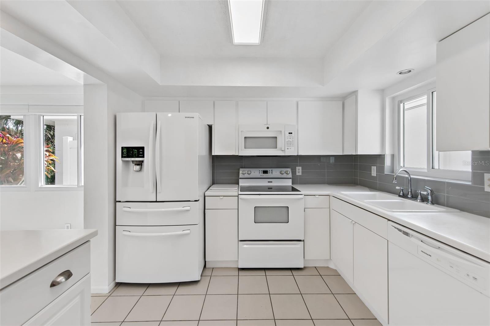3915 SCHWALBE DR #128, SARASOTA, FL — photo 5