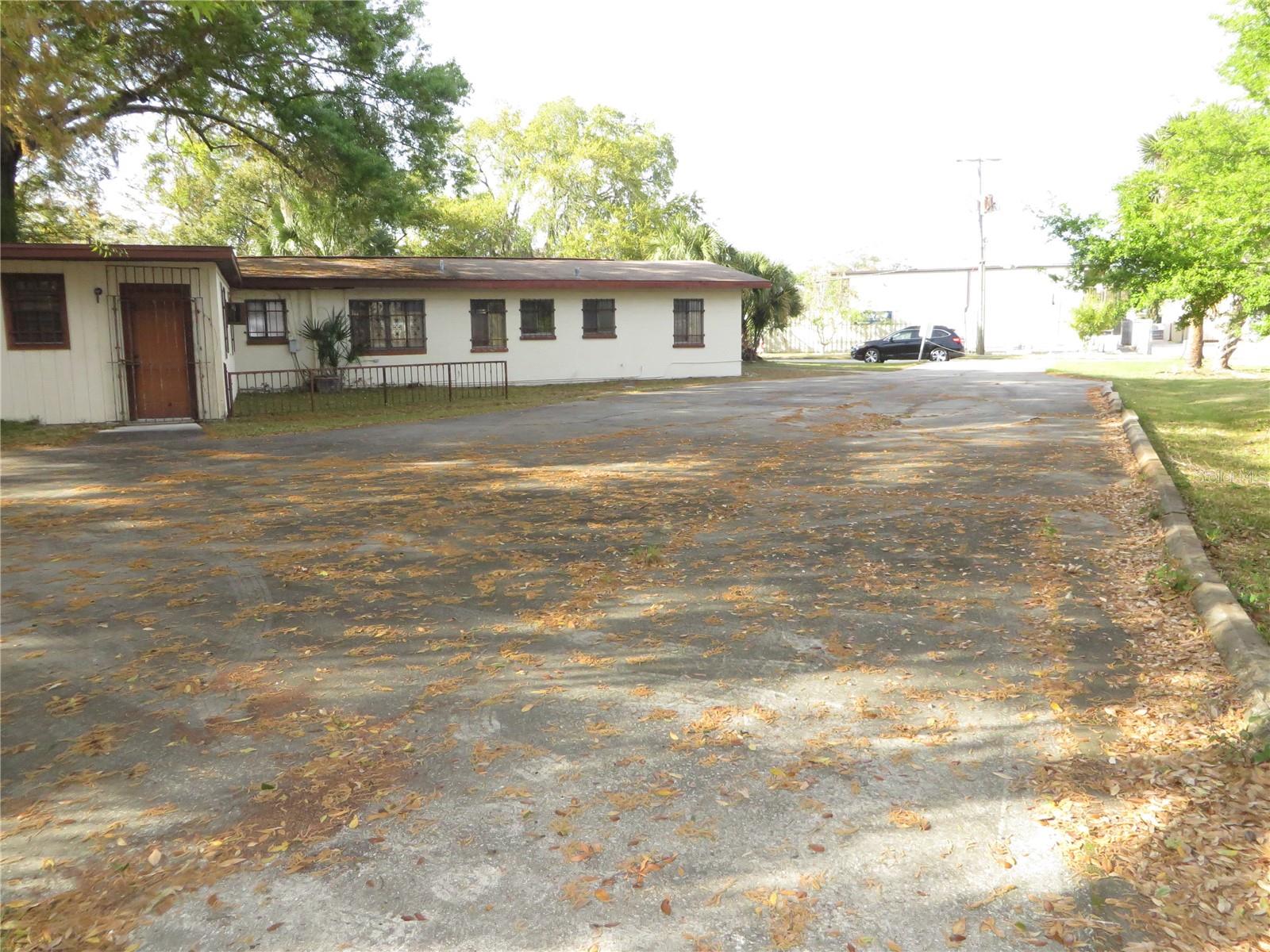 420 W CHERRY ST, KISSIMMEE, FL — photo 3