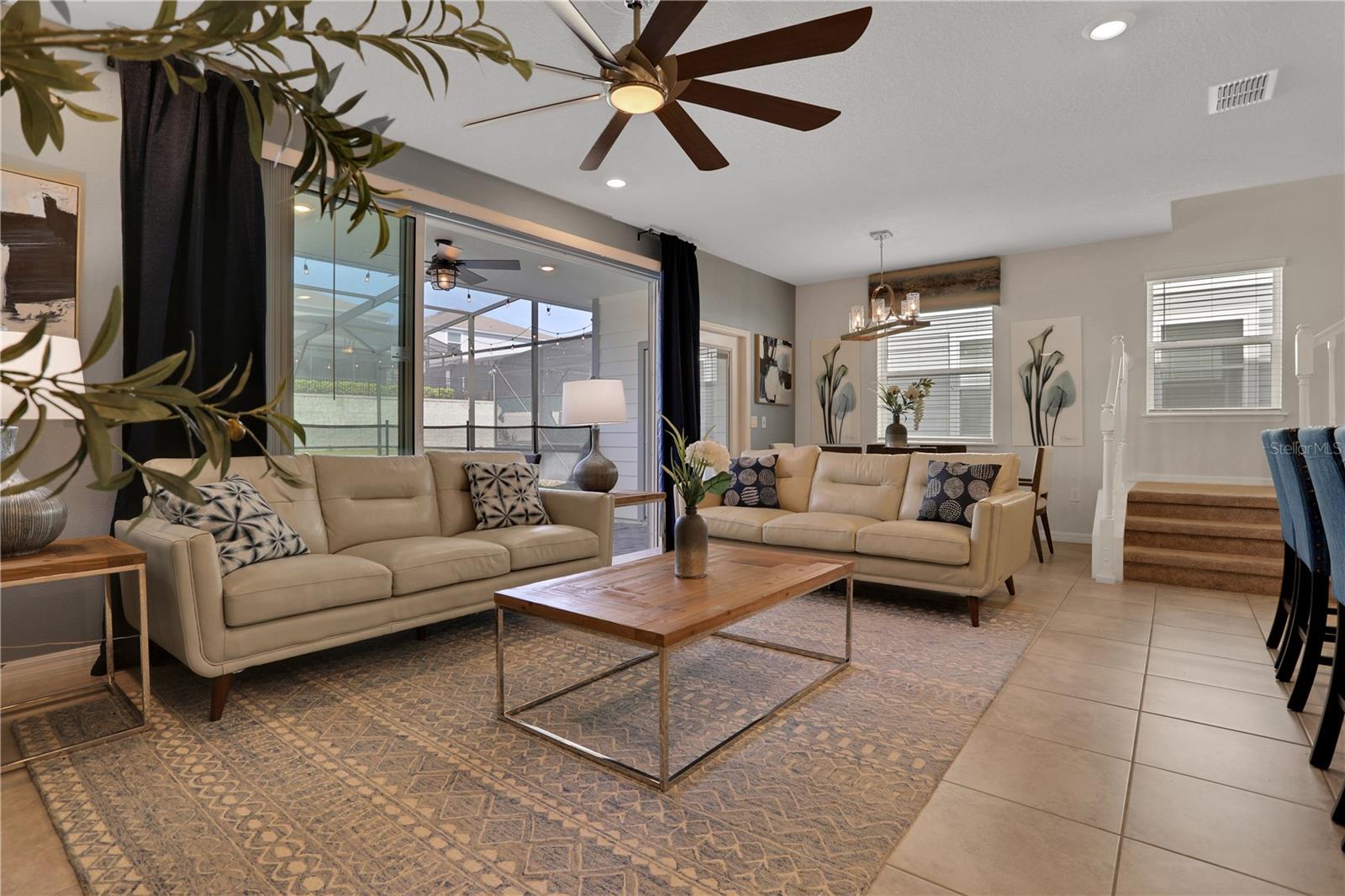 900 PARADISE DR, DAVENPORT, FL — photo 2