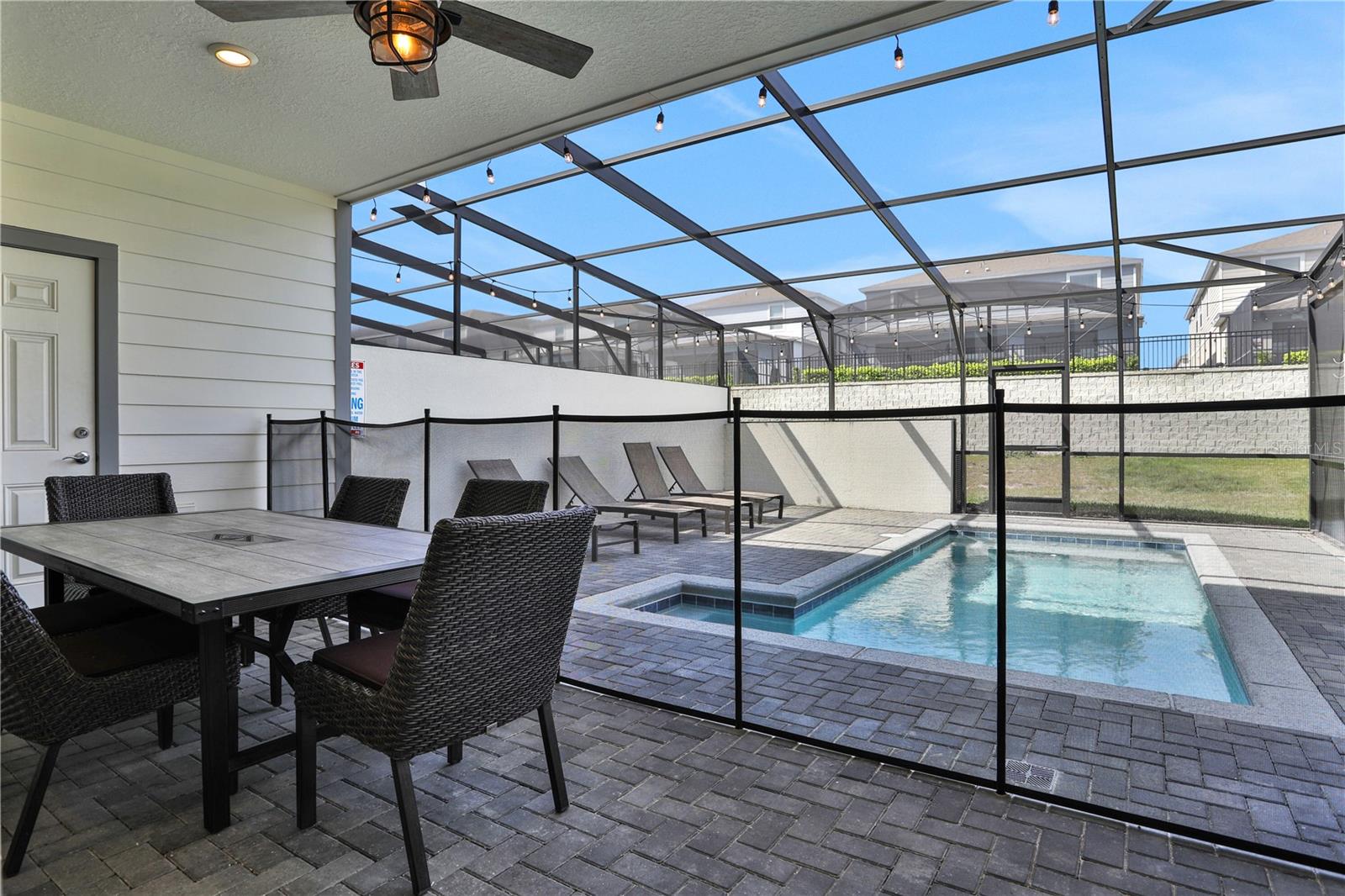 900 PARADISE DR, DAVENPORT, FL — photo 47