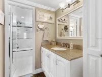 600 SUTTON PL #201 — photo 18