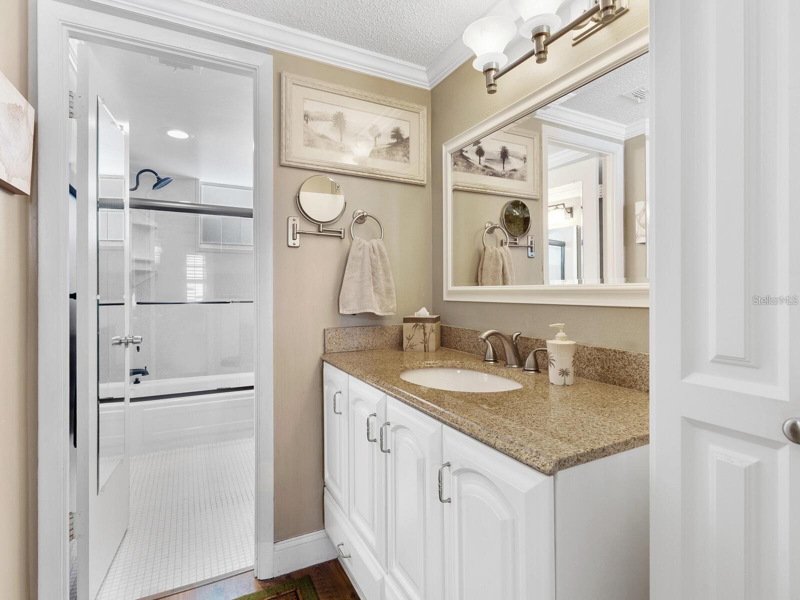 600 SUTTON PL #201, LONGBOAT KEY, FL — photo 17