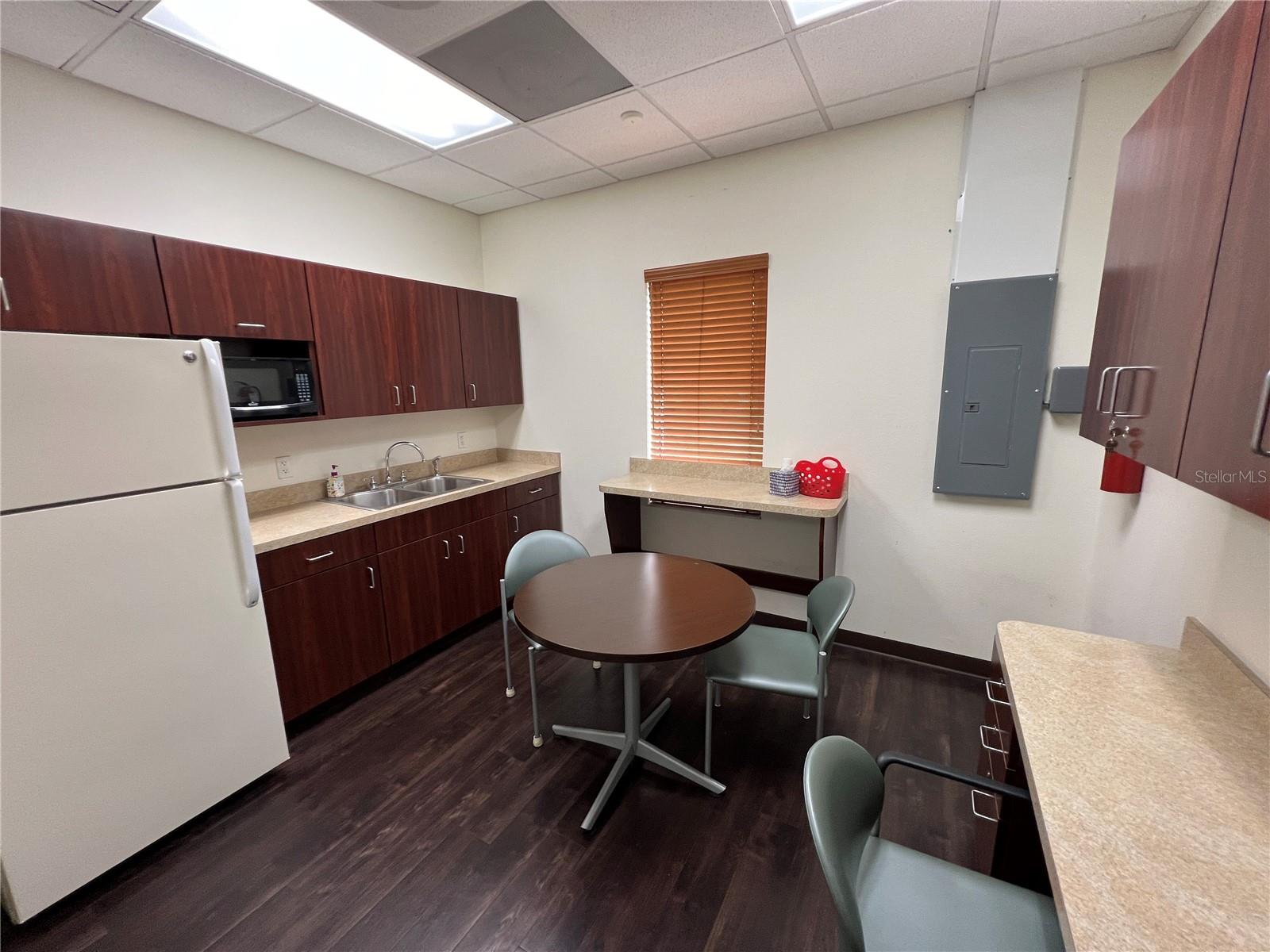 533 MEDICAL OAKS AVE #3, BRANDON, FL — photo 32