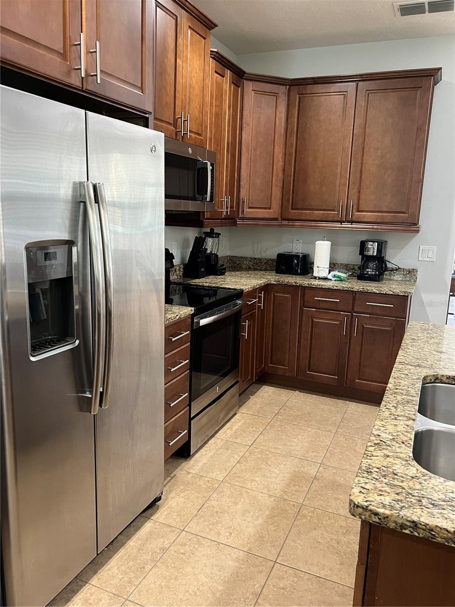 370 LASSO DR, KISSIMMEE, FL — photo 33
