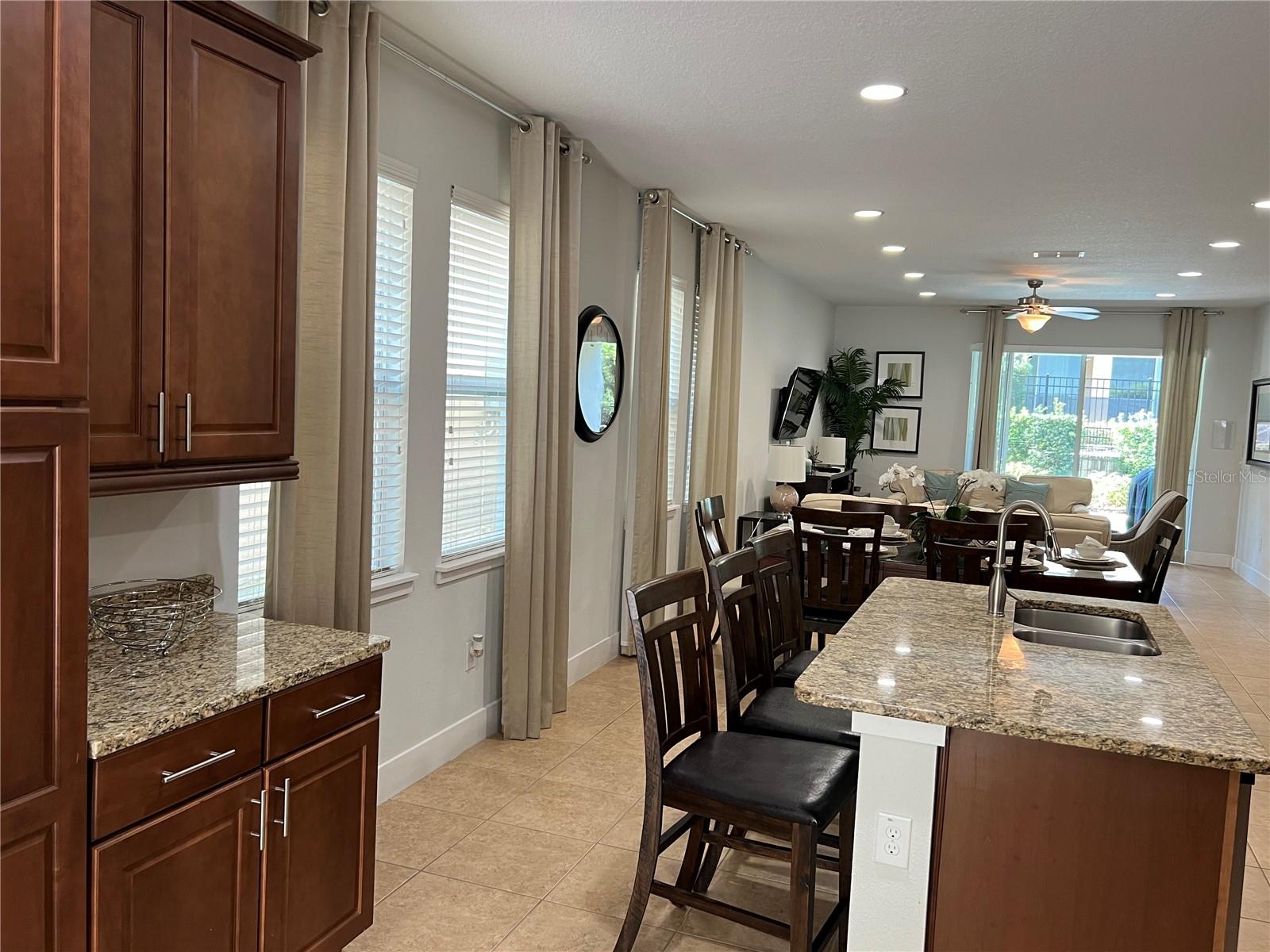 370 LASSO DR, KISSIMMEE, FL — photo 38