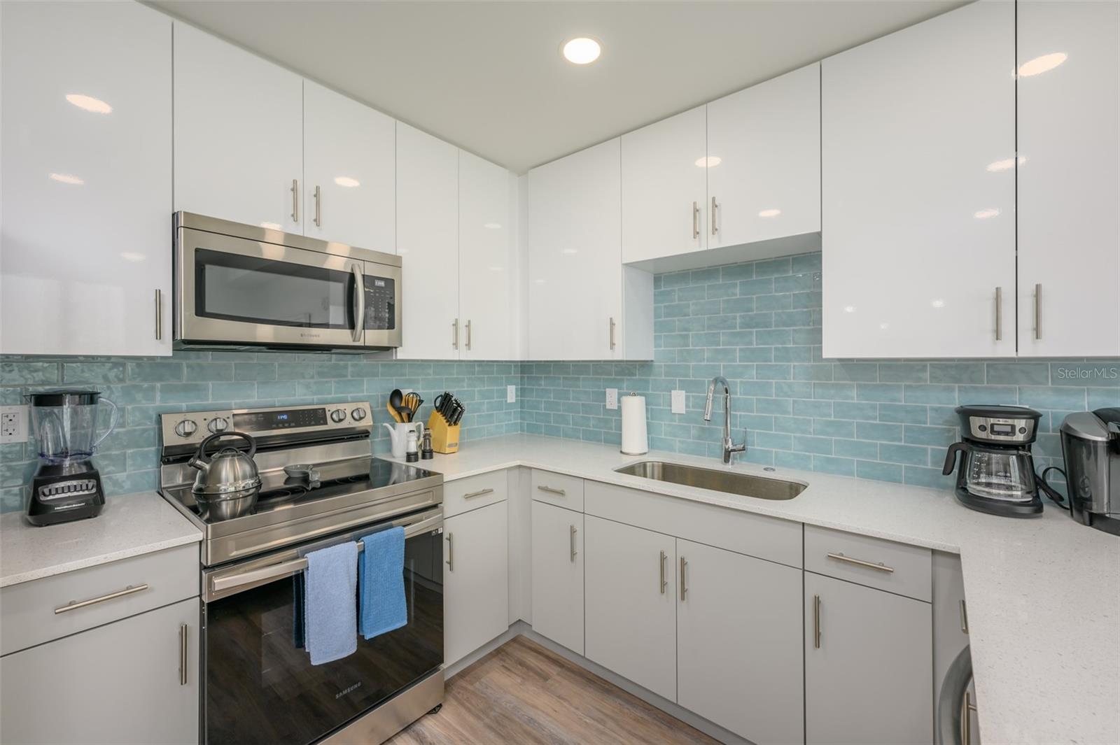 1703 N TAMIAMI TRL #207, SARASOTA, FL — photo 13