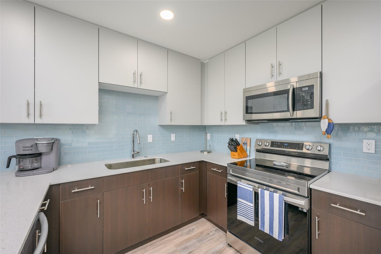1703 N TAMIAMI TRL #205, SARASOTA, FL — photo 12