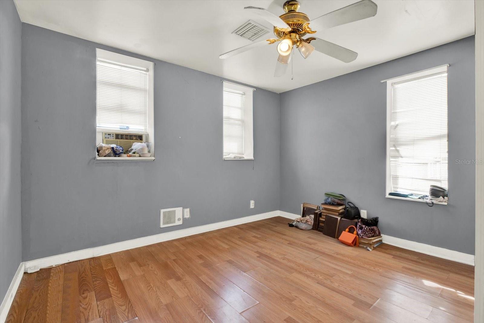 5210 N NEBRASKA AVE, TAMPA, FL — photo 16
