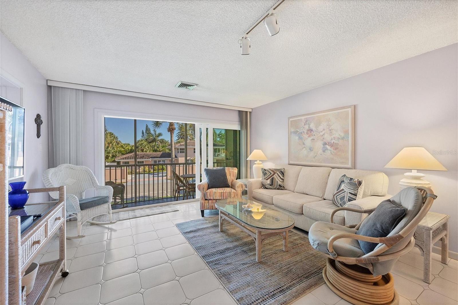 500 S WASHINGTON DR #5B, SARASOTA, FL — photo 4
