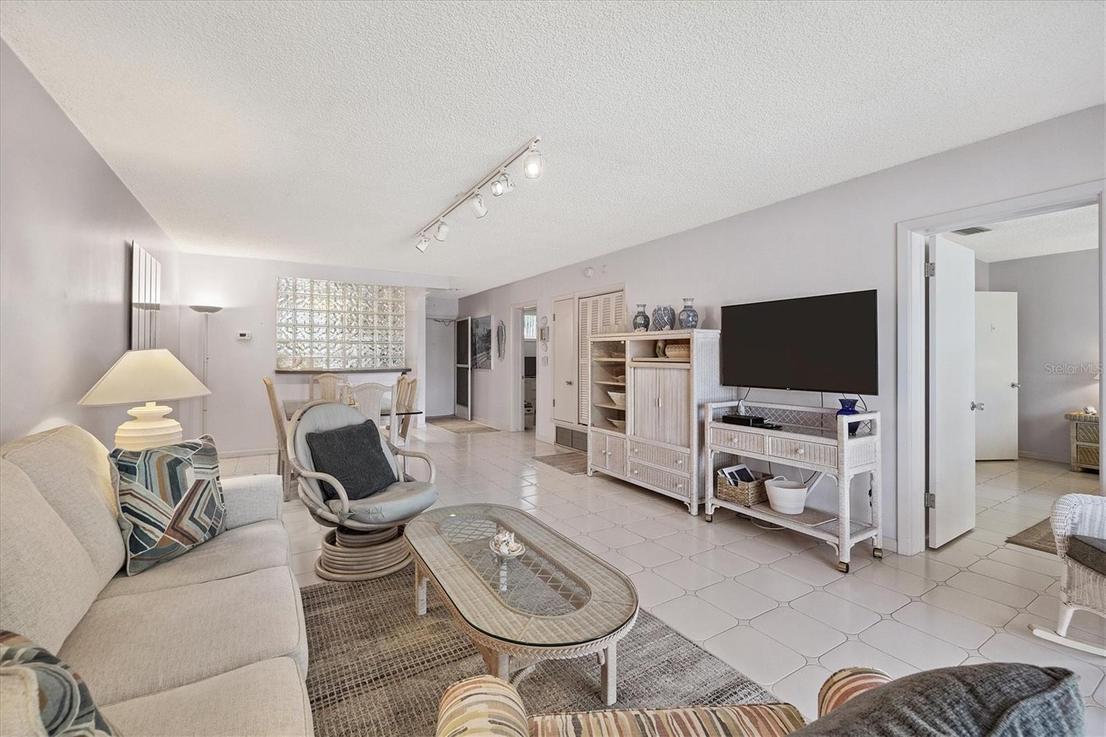 500 S WASHINGTON DR #5B, SARASOTA, FL — photo 7