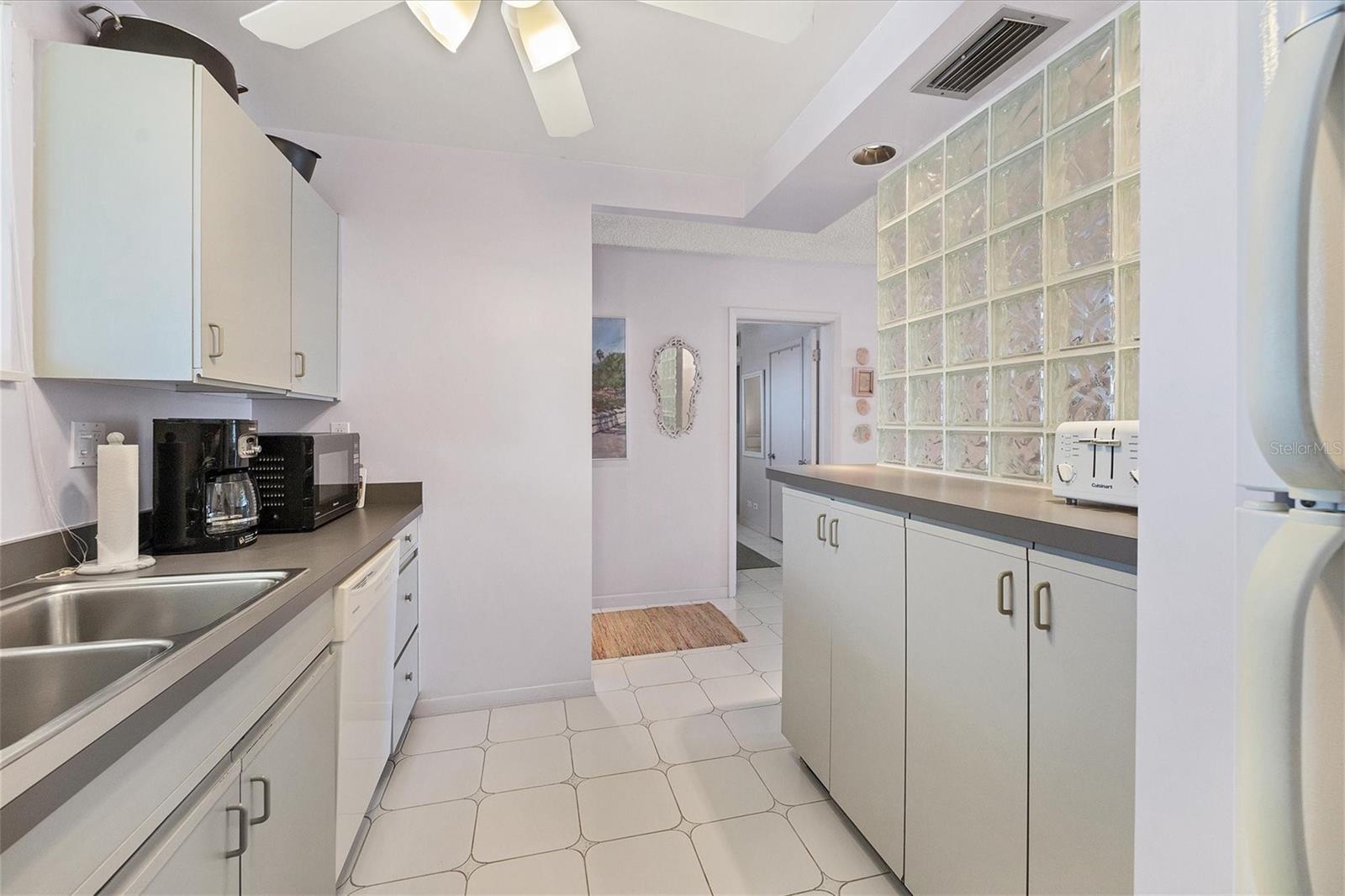 500 S WASHINGTON DR #5B, SARASOTA, FL — photo 11