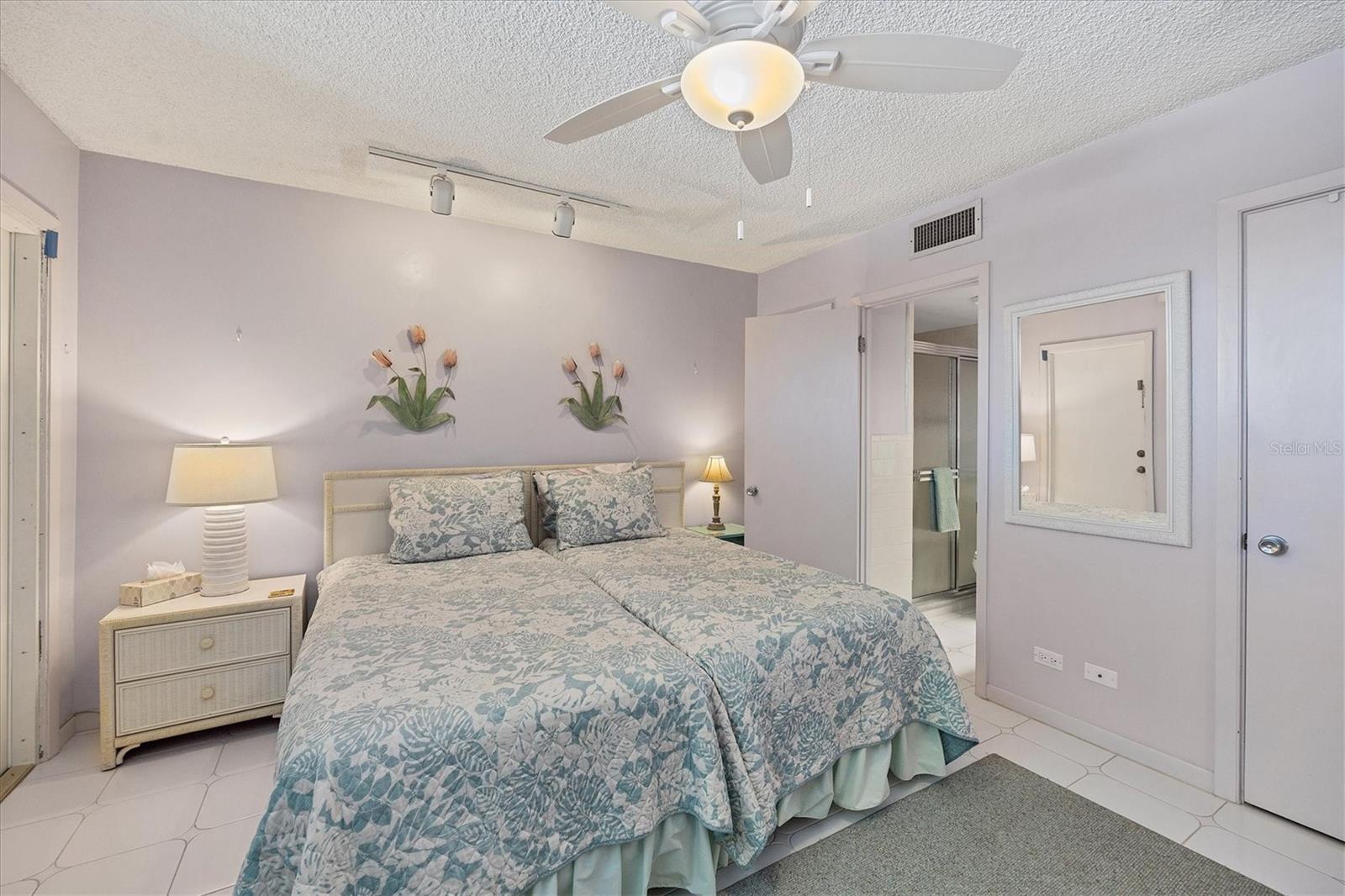 500 S WASHINGTON DR #5B, SARASOTA, FL — photo 21