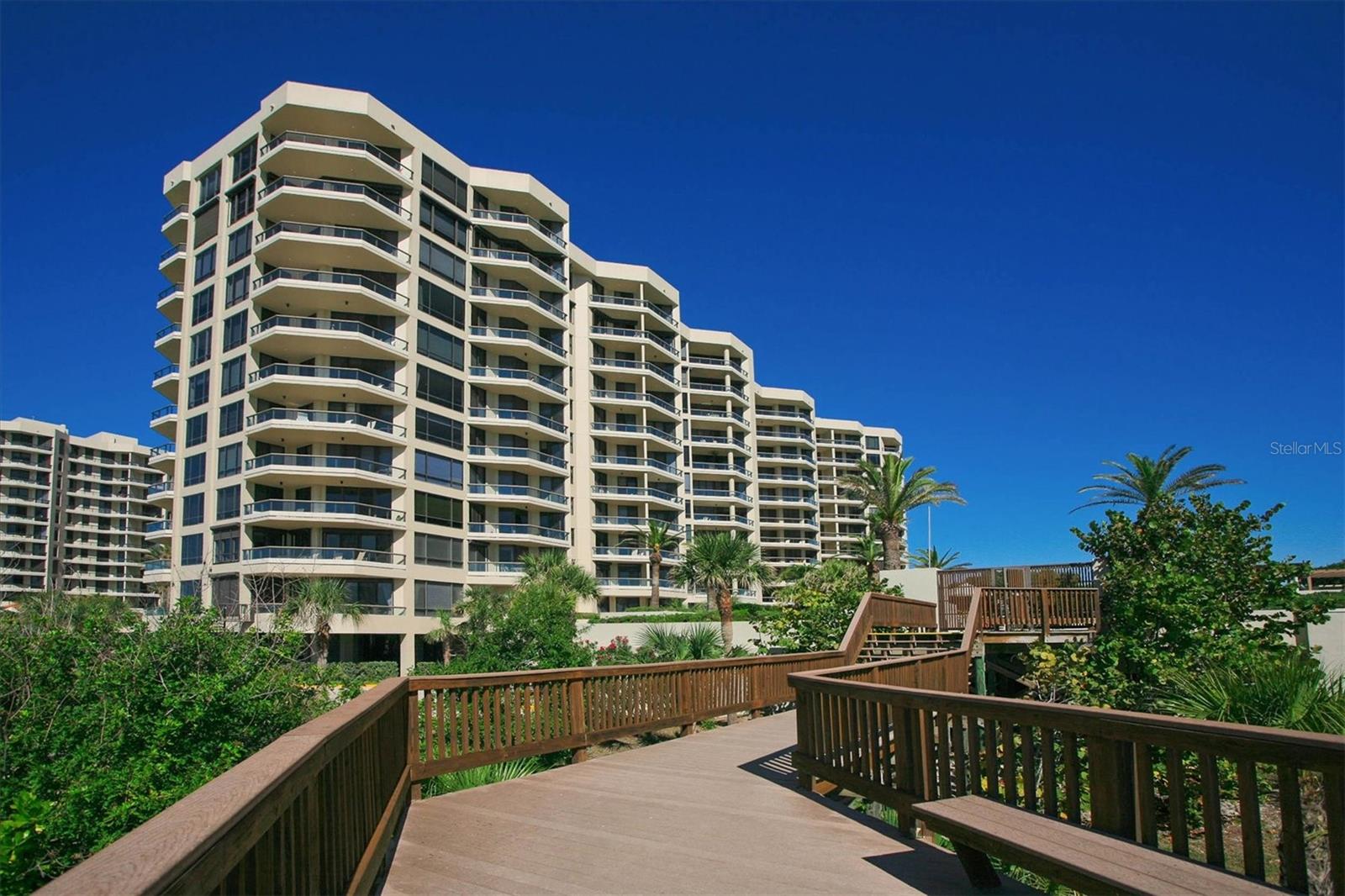 1211 GULF OF MEXICO DR #405, LONGBOAT KEY, FL — photo 2