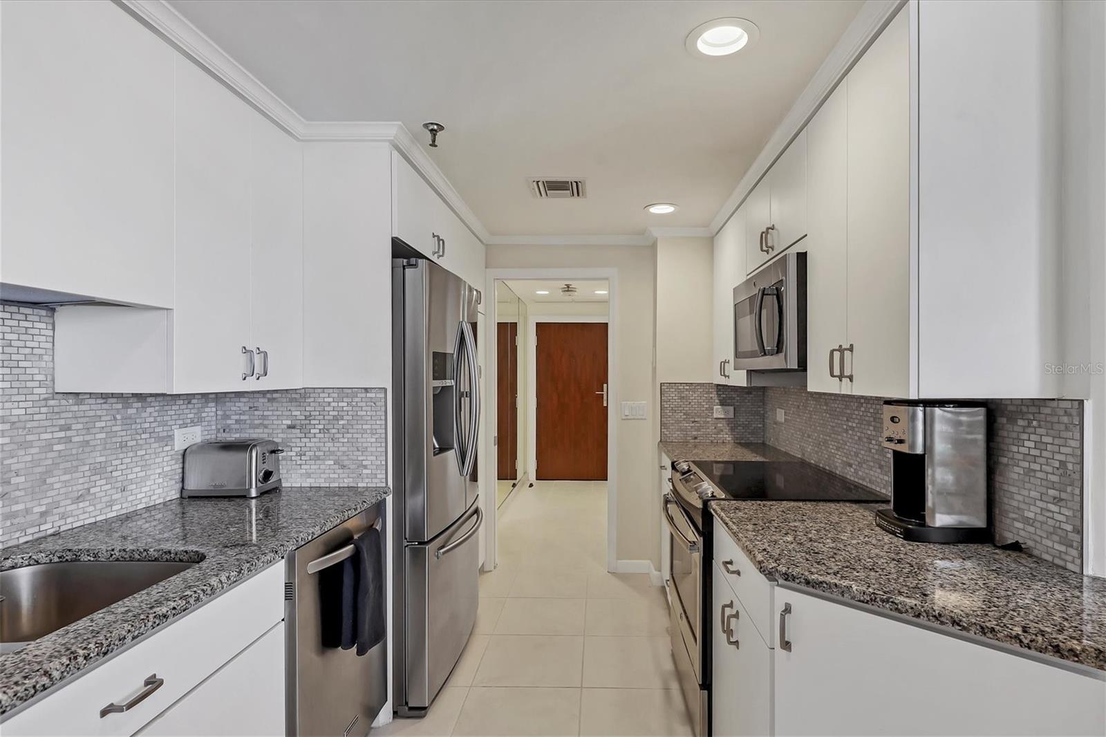 1211 GULF OF MEXICO DR #405, LONGBOAT KEY, FL — photo 17