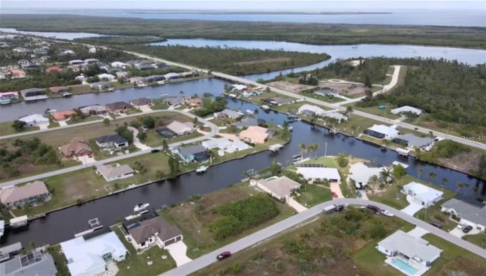 15442 MCCOMB CIR, PORT CHARLOTTE, FL — photo 7