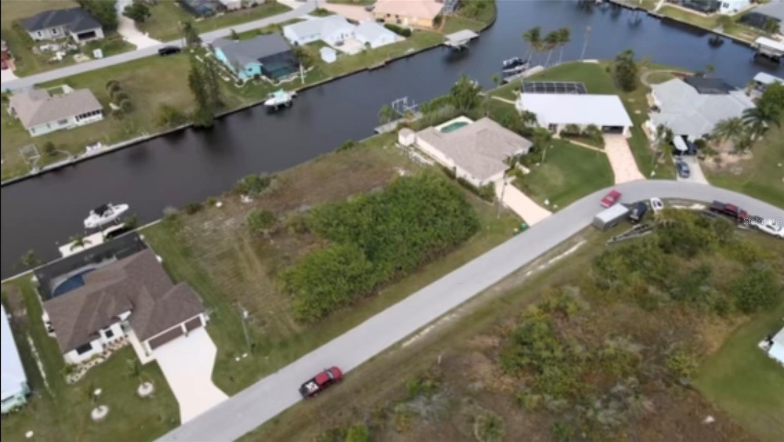 15442 MCCOMB CIR, PORT CHARLOTTE, FL — photo 11