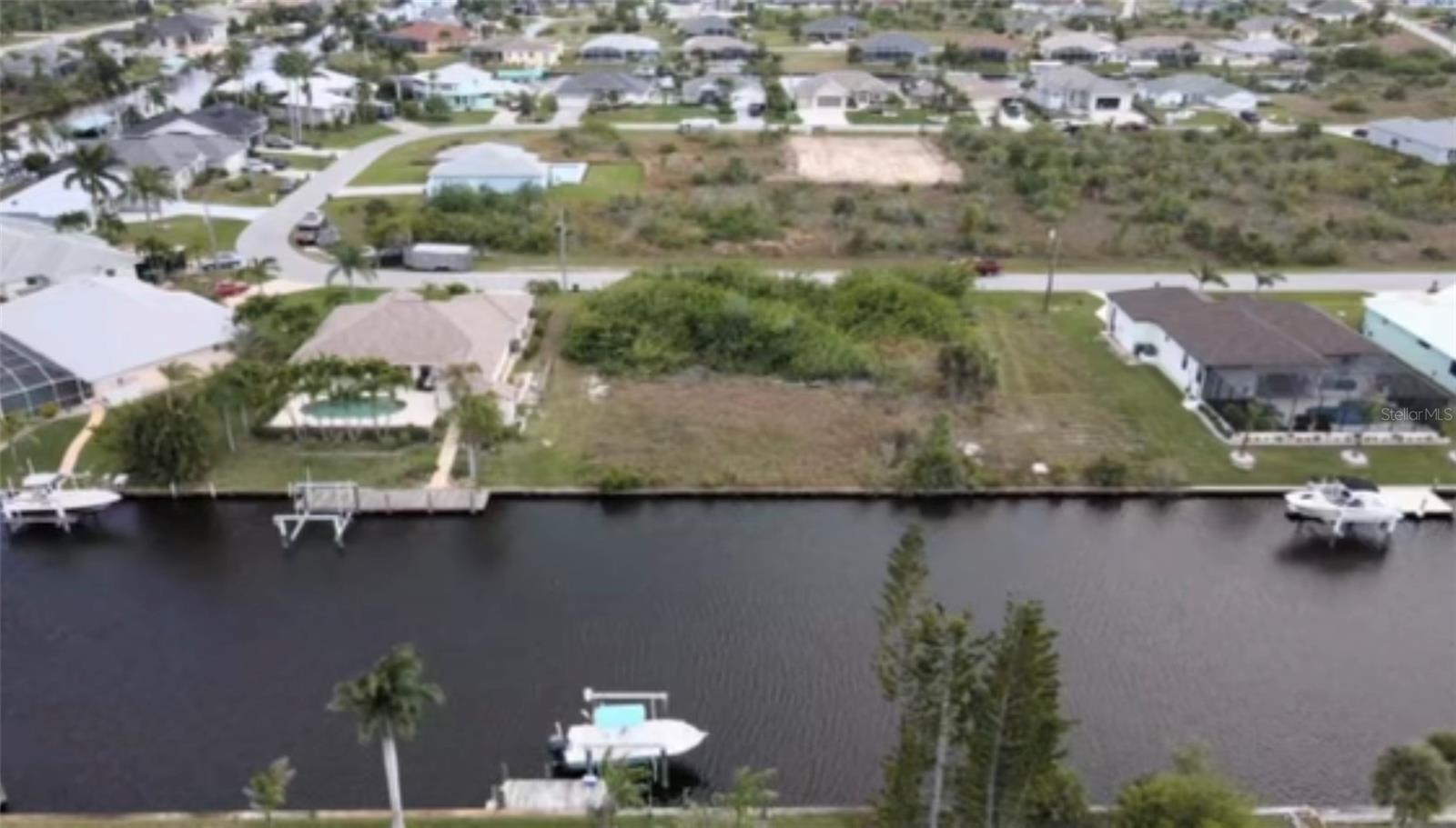 15442 MCCOMB CIR, PORT CHARLOTTE, FL — photo 13
