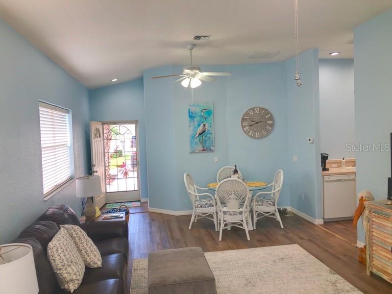 1211 HOT SPRINGS PT, ENGLEWOOD, FL — photo 3