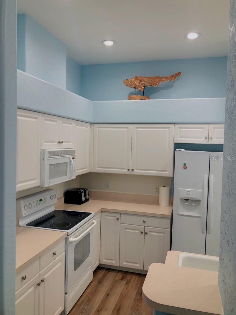 1211 HOT SPRINGS PT, ENGLEWOOD, FL — photo 11