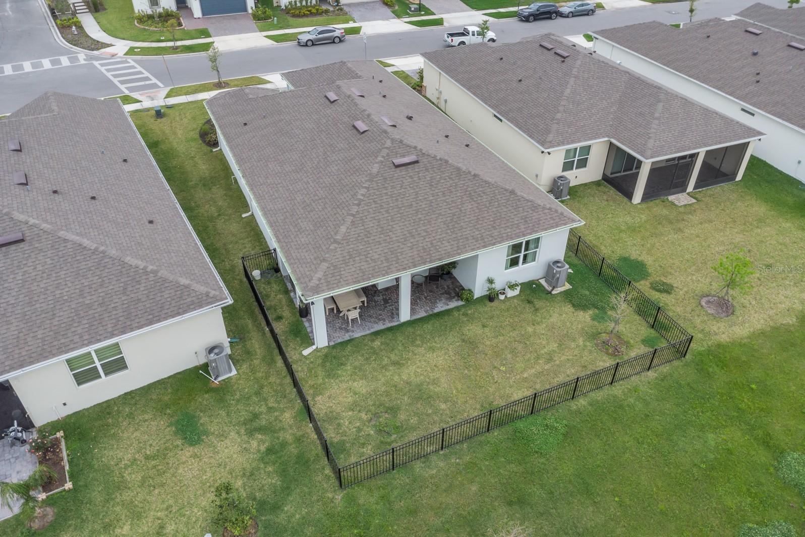 2010 SPRING SHOWER CIR, KISSIMMEE, FL — photo 9