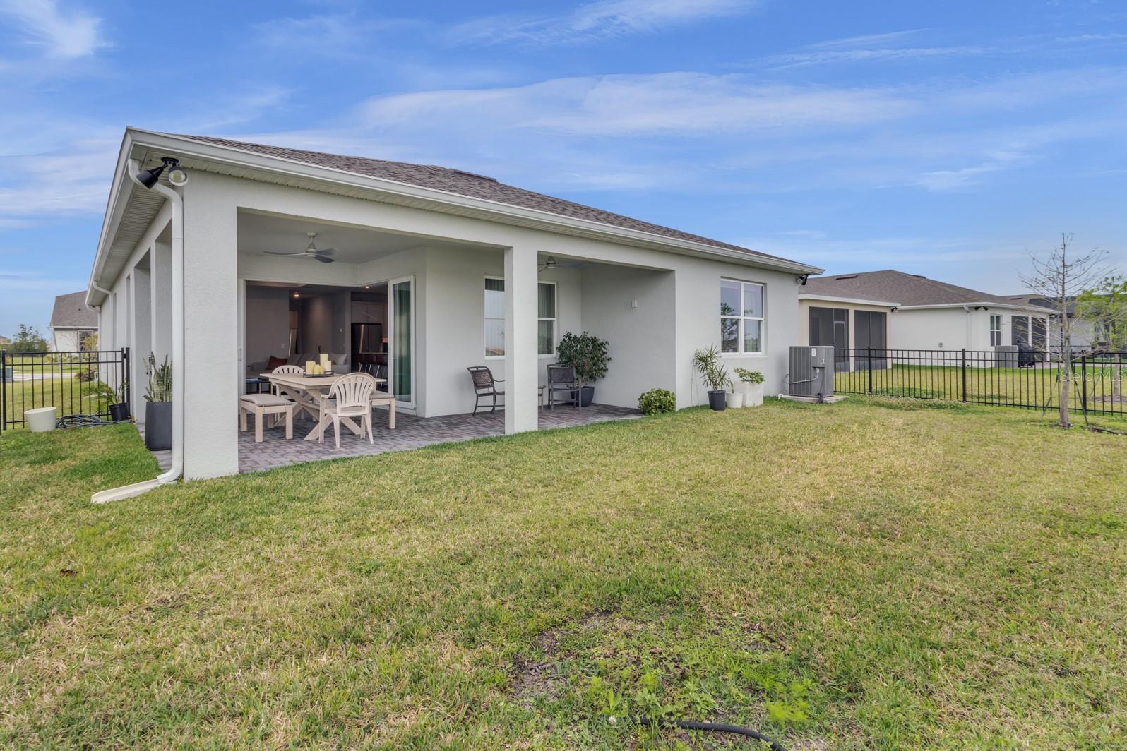 2010 SPRING SHOWER CIR, KISSIMMEE, FL — photo 43