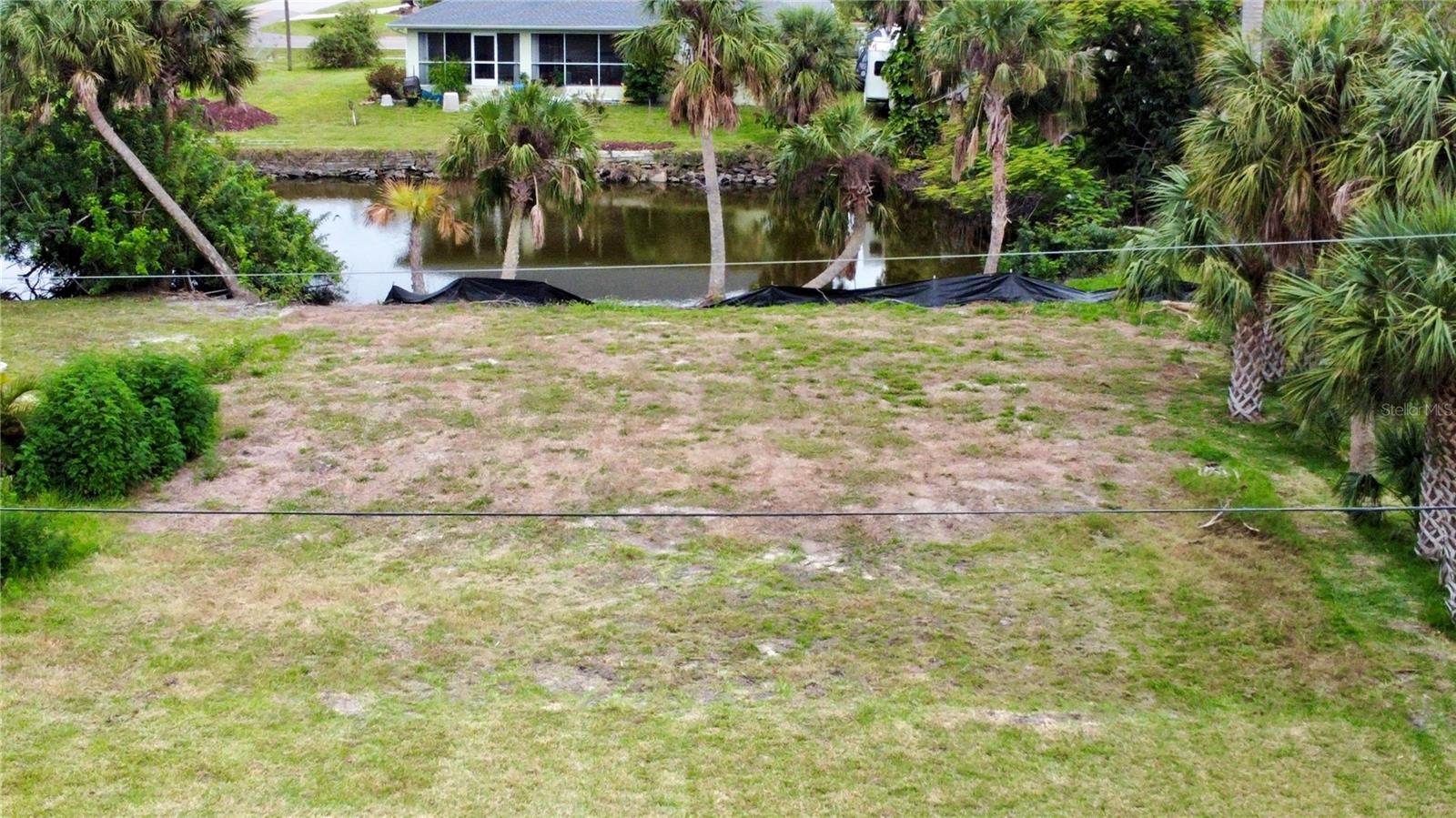 341 LAKE CT, PUNTA GORDA, FL — photo 2