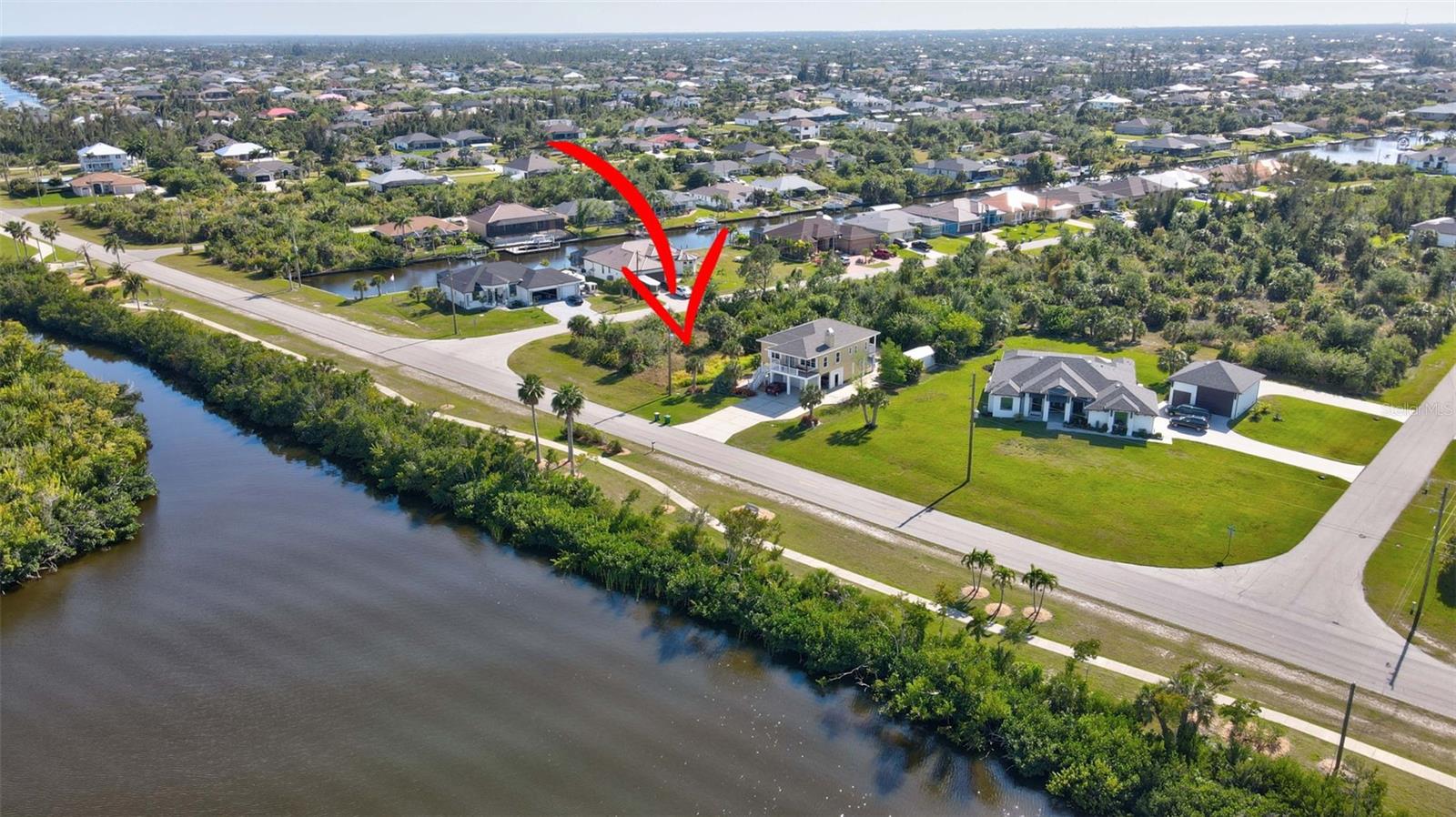 15645 SEAFOAM CIR, PORT CHARLOTTE, FL — photo 2
