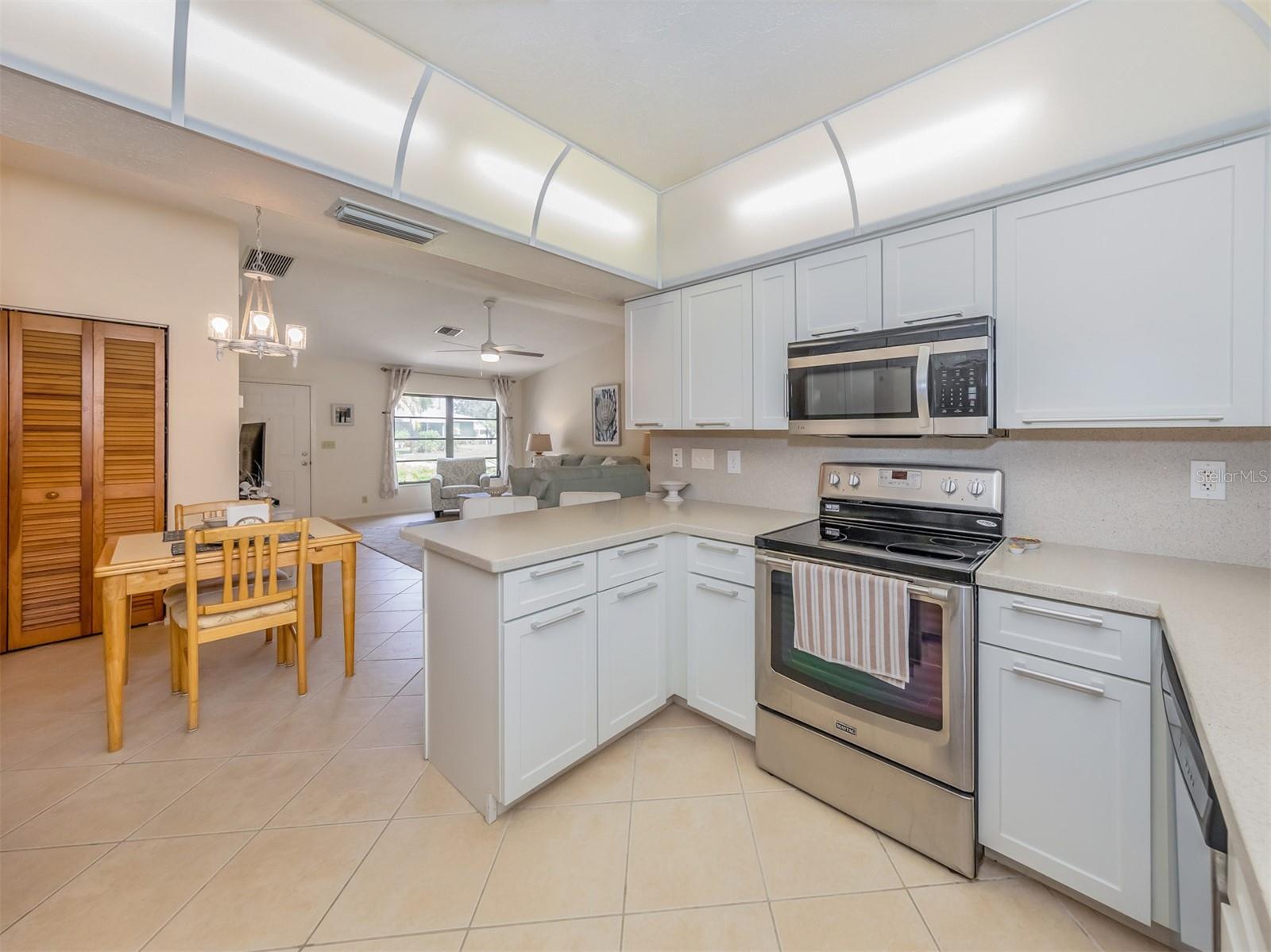 1211 SOUTHLAND RD, VENICE, FL — photo 43