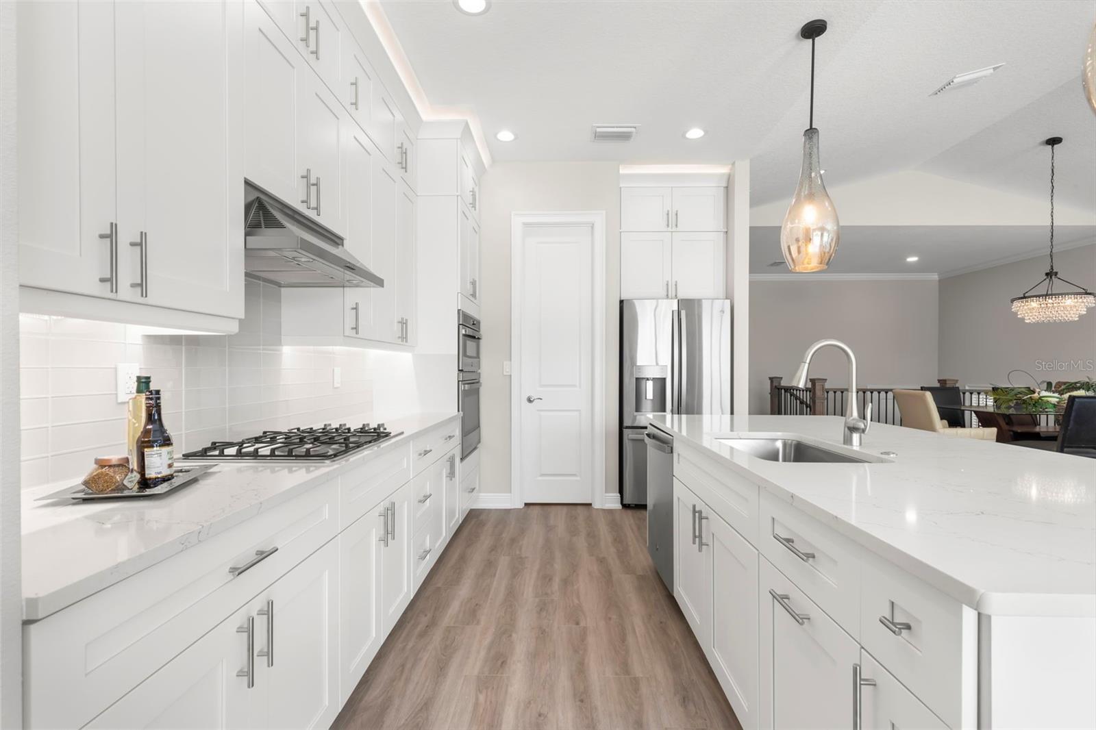 47A BAYVIEW CT S, ST PETERSBURG, FL — photo 12