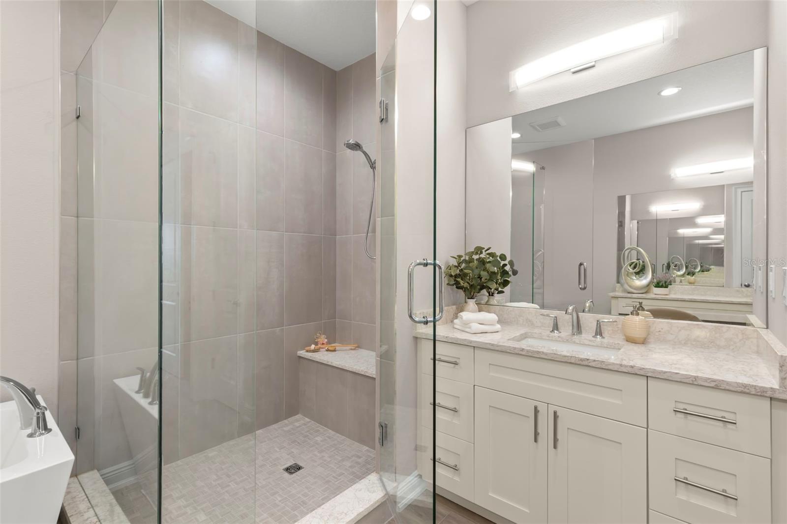 47A BAYVIEW CT S, ST PETERSBURG, FL — photo 21