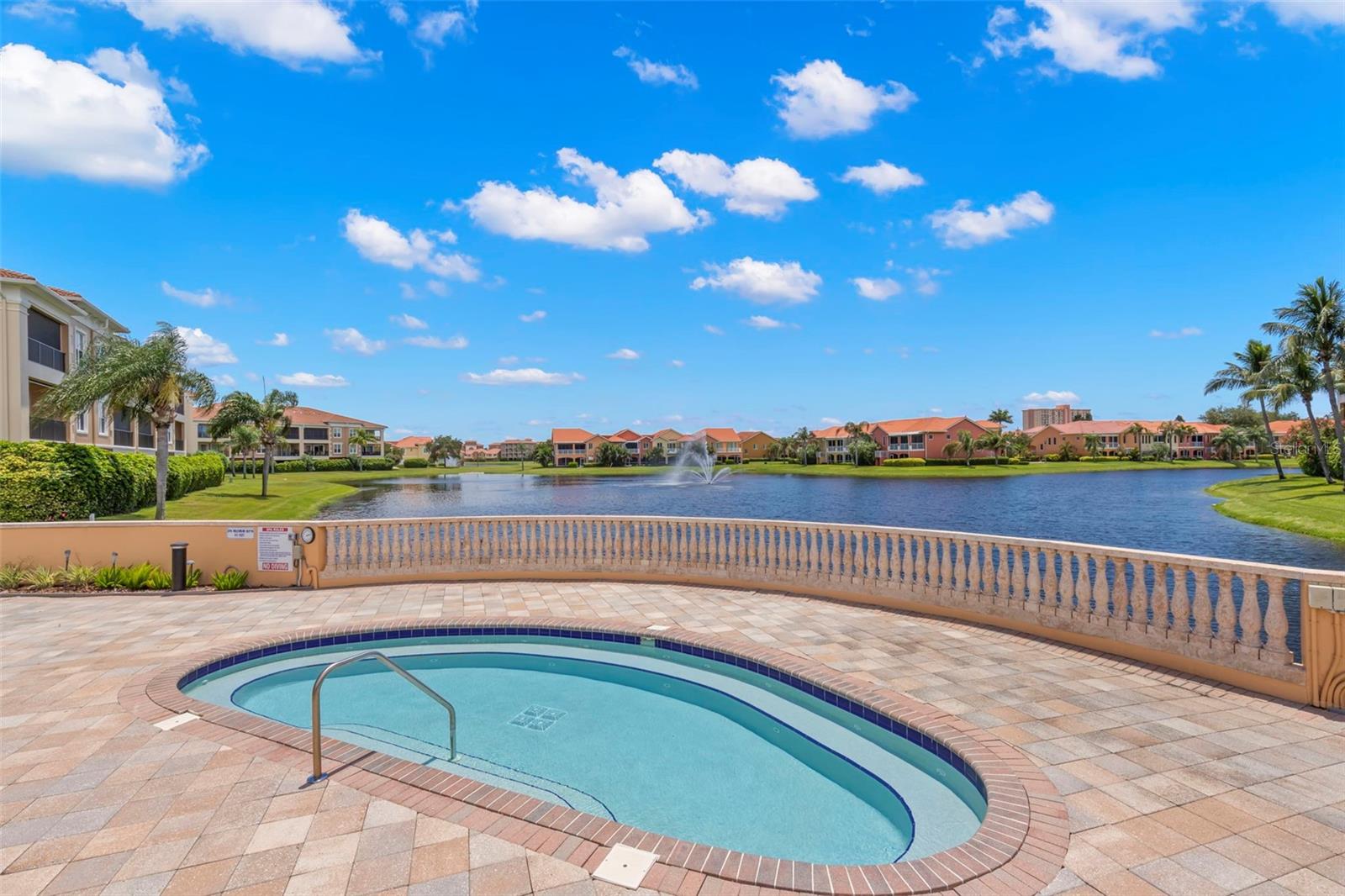 47A BAYVIEW CT S, ST PETERSBURG, FL — photo 42