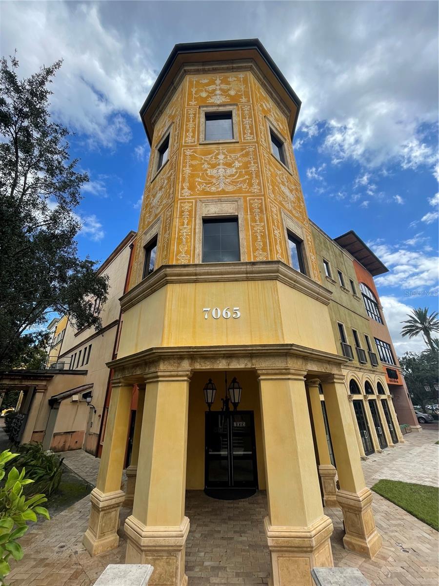 7065 WESTPOINTE BLVD #303 & 304, ORLANDO, FL