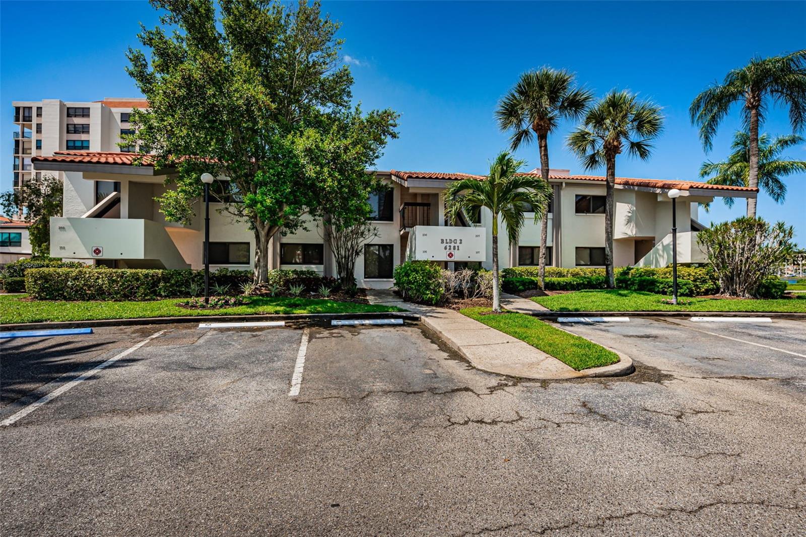 , ST PETERSBURG, FL