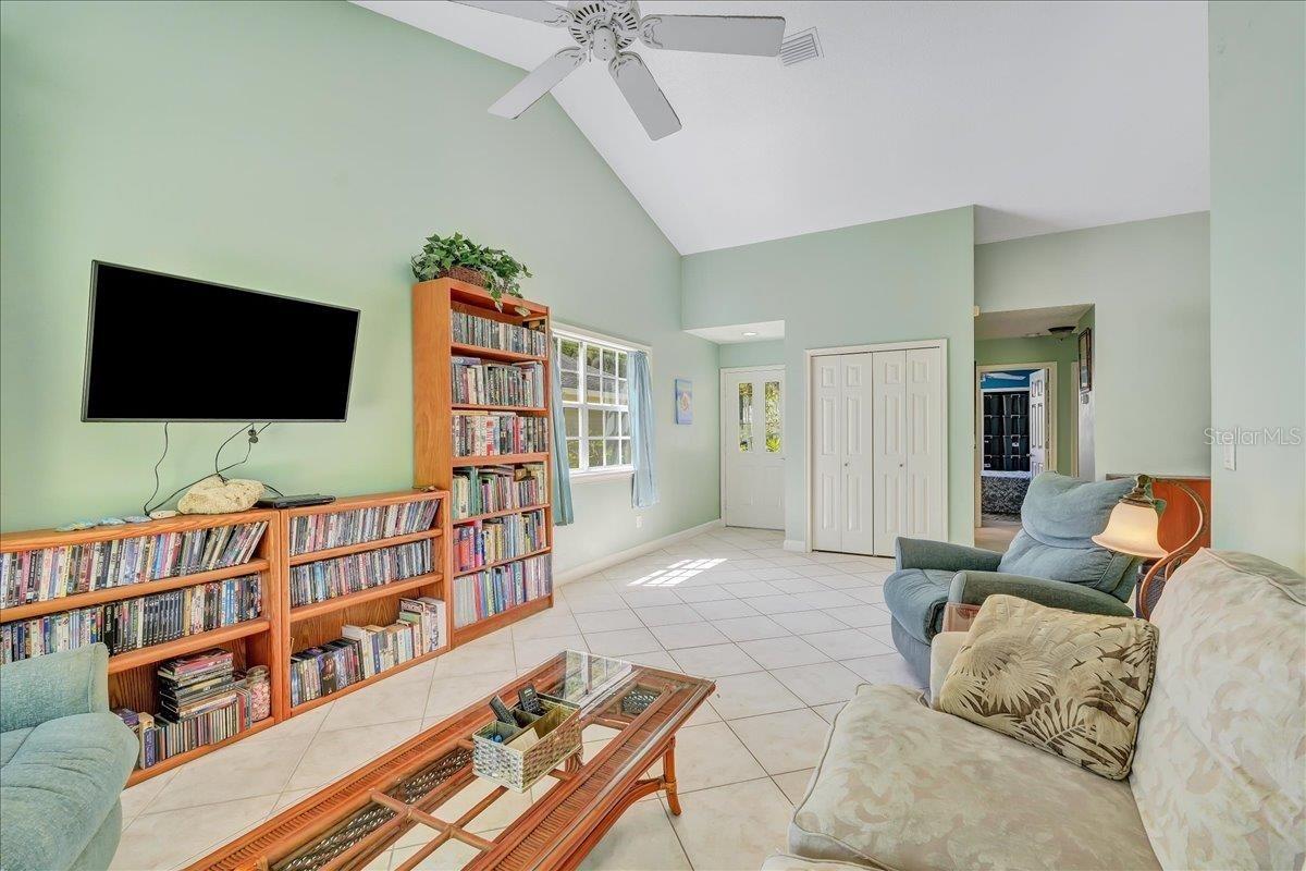 53 BRISTOL LN, PALM COAST, FL — photo 6