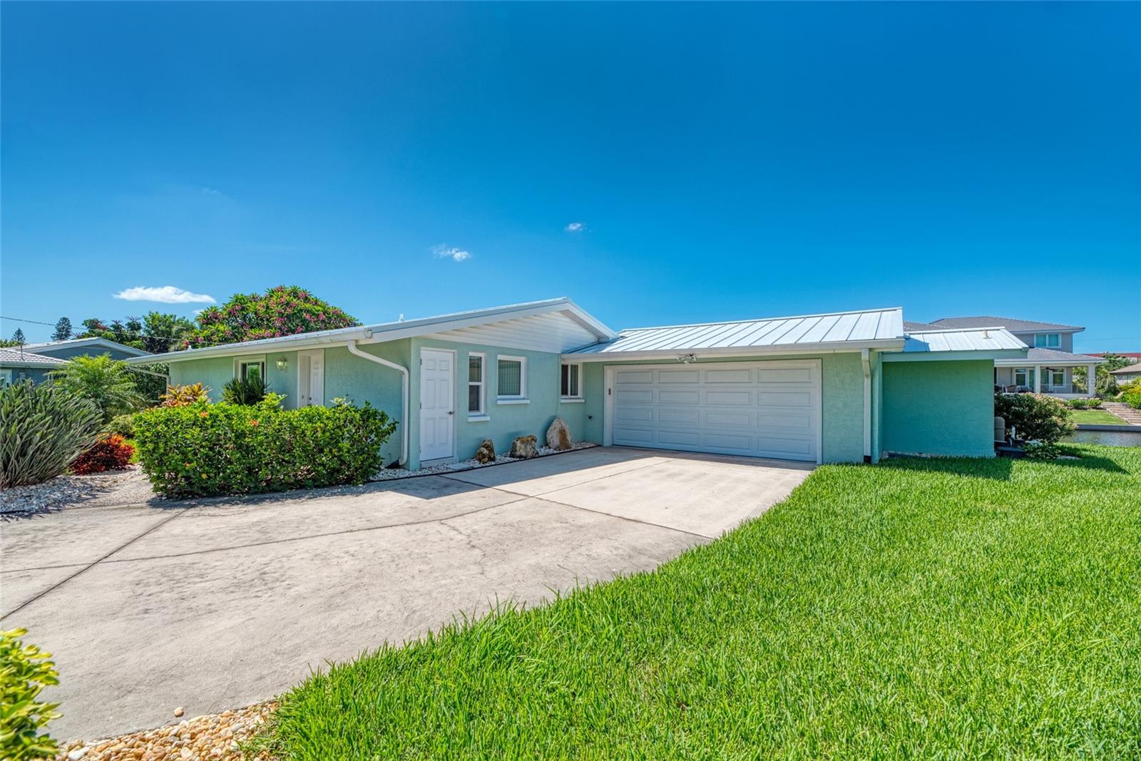 5577 CONTENTO DR, SARASOTA, FL — photo 2