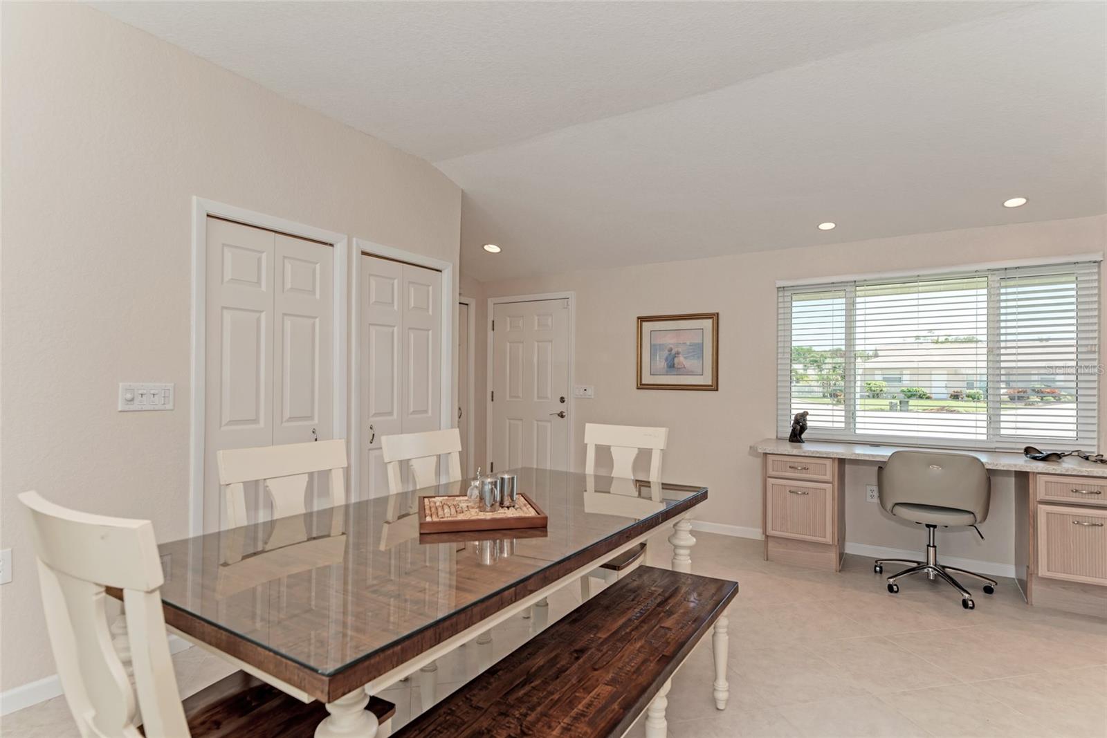 5577 CONTENTO DR, SARASOTA, FL — photo 15