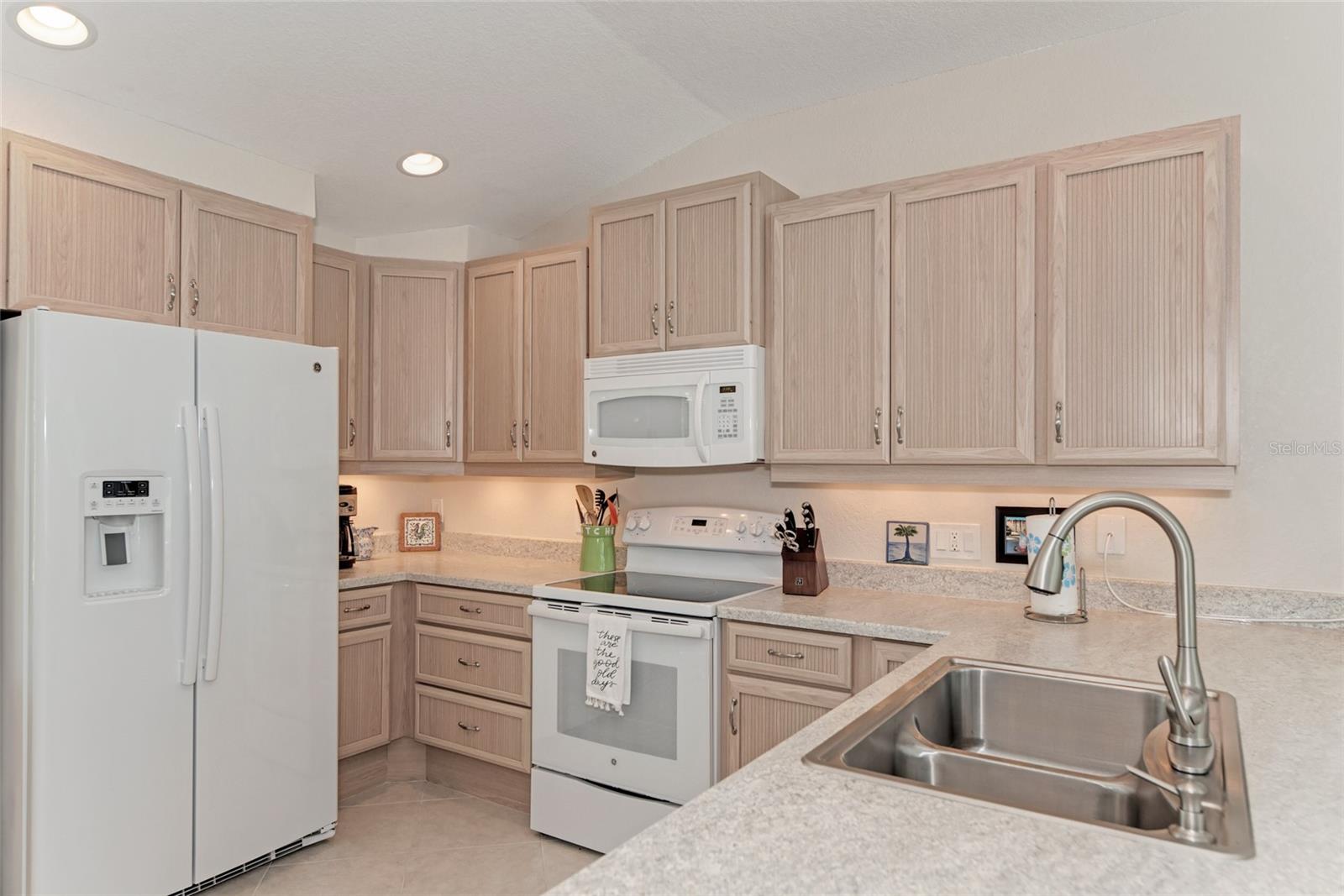 5577 CONTENTO DR, SARASOTA, FL — photo 18