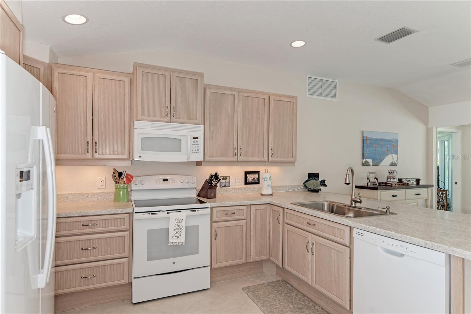 5577 CONTENTO DR, SARASOTA, FL — photo 19