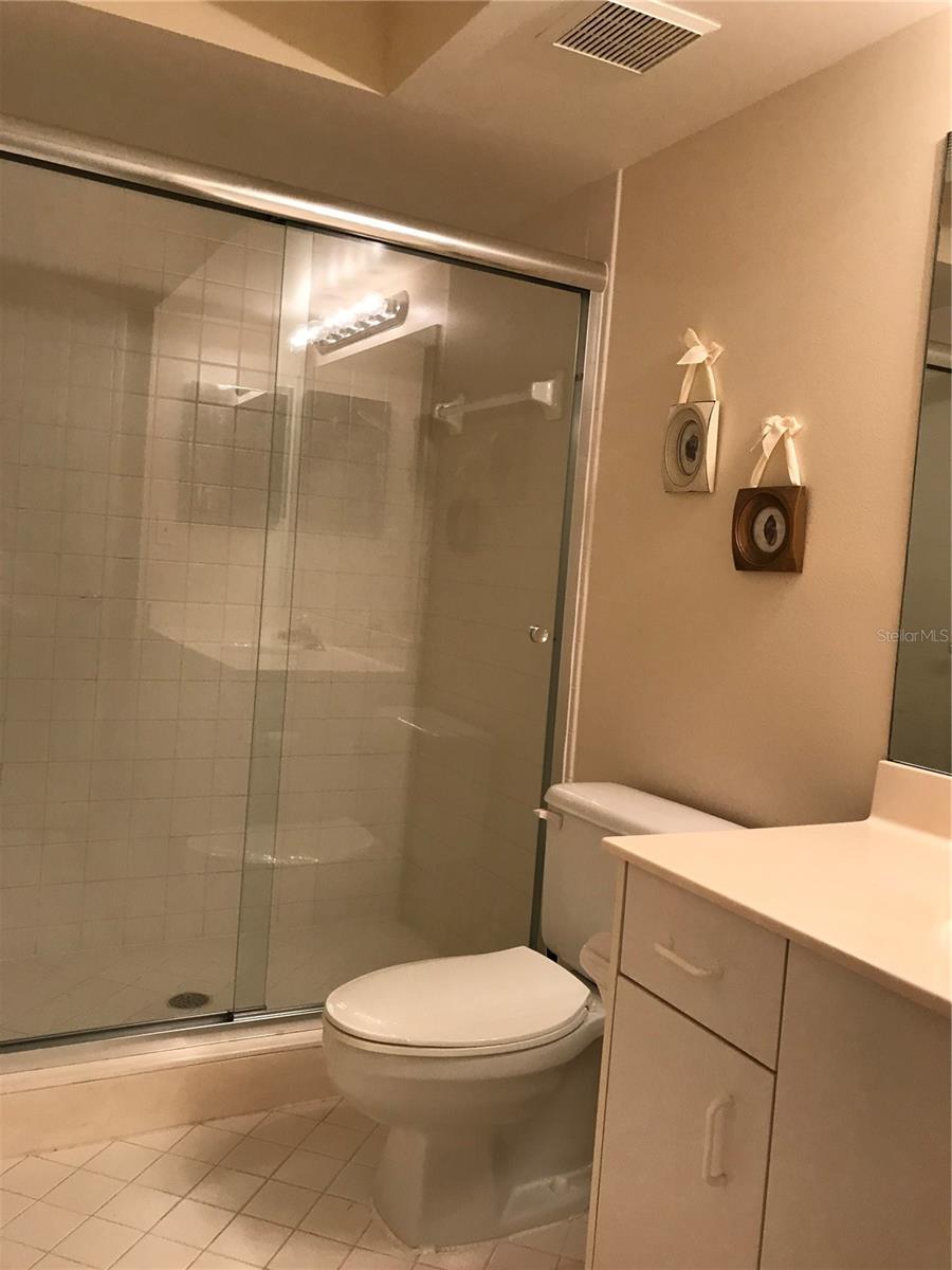 6061 BAHIA DEL MAR CIR #347, ST PETERSBURG, FL — photo 11