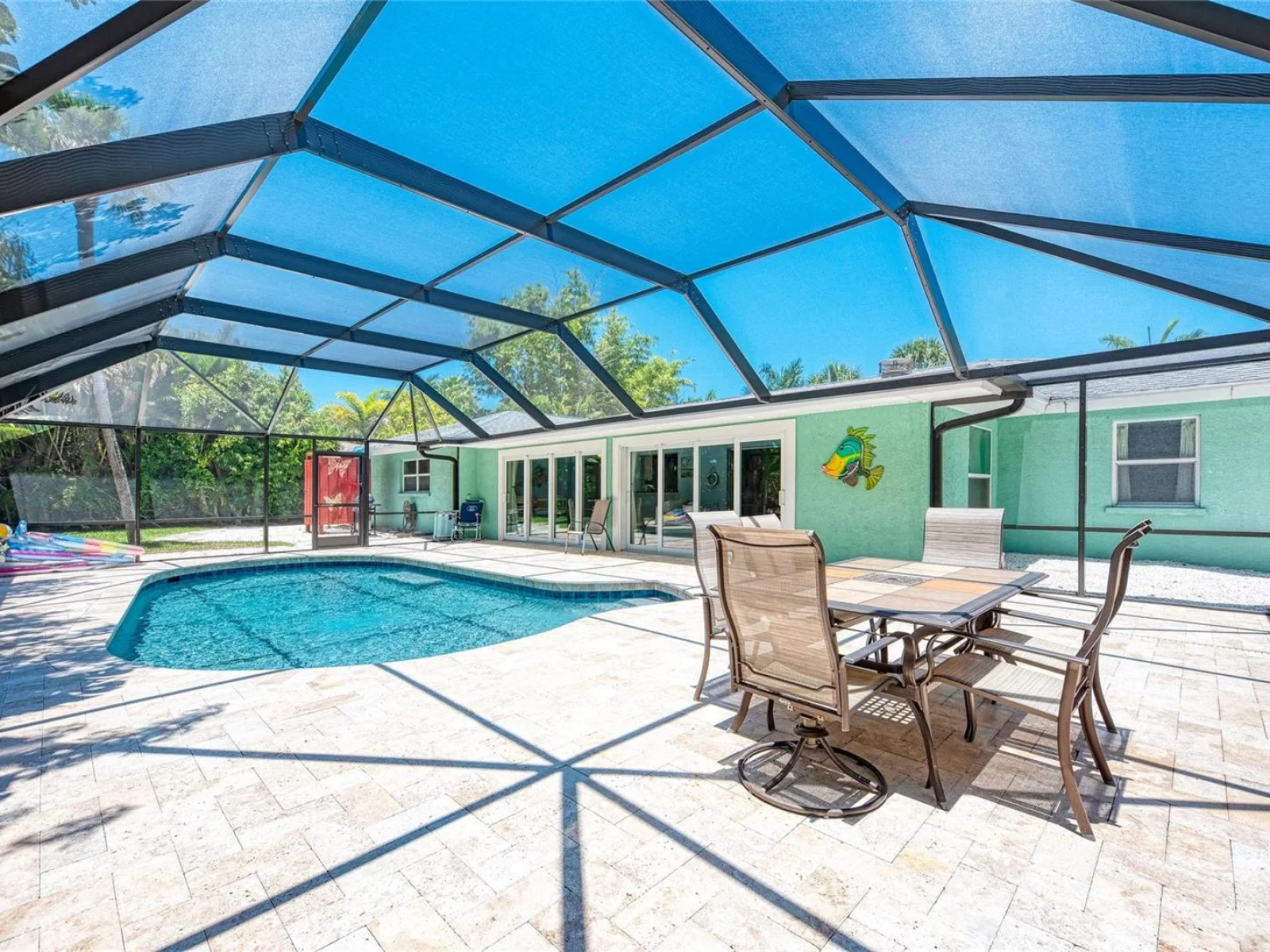5640 CAPE LEYTE DR, SARASOTA, FL — photo 2